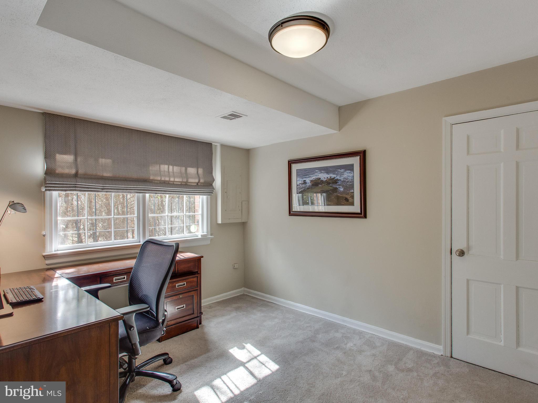 YATES GARDENS - Residential