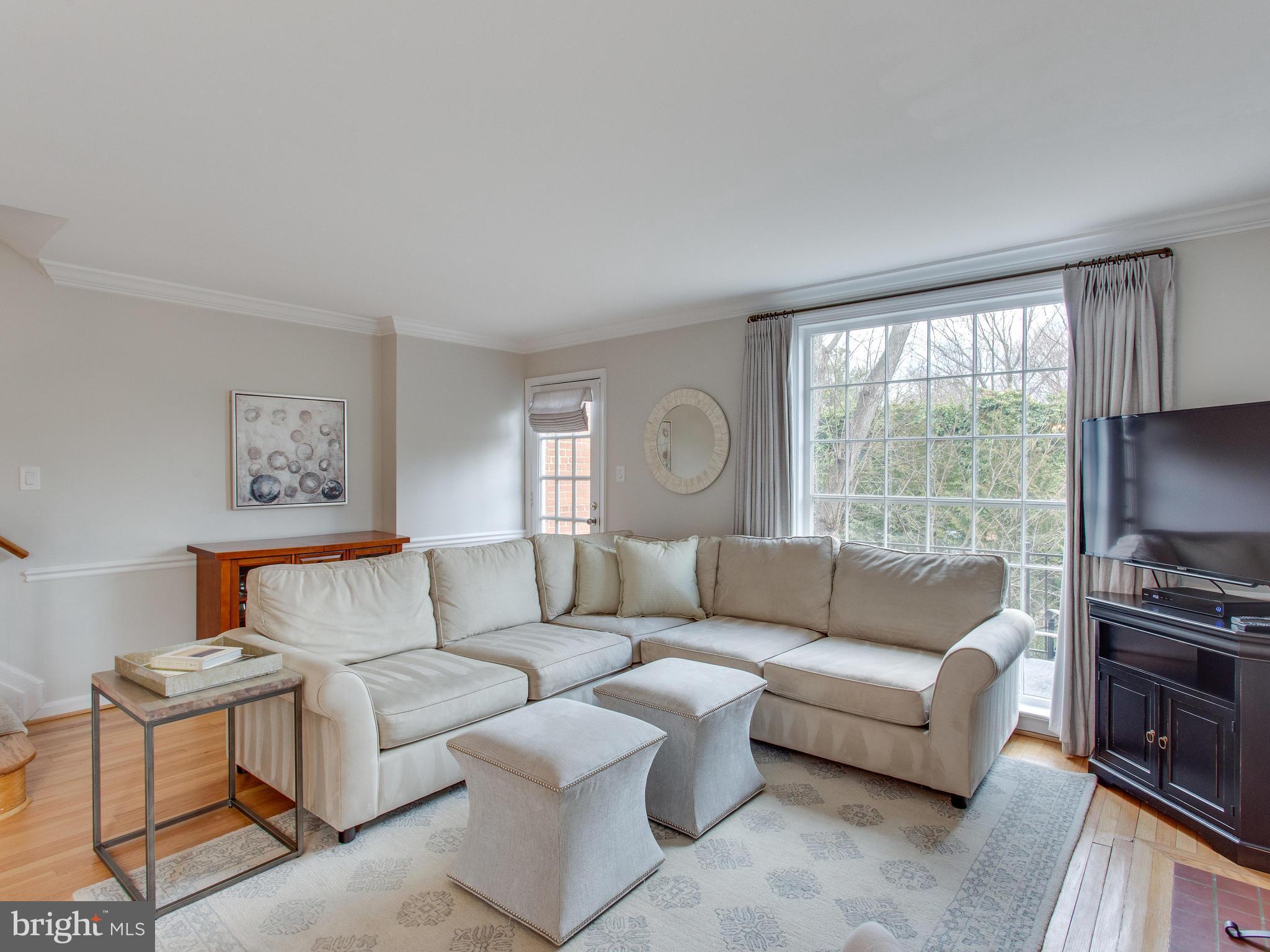 YATES GARDENS - Residential