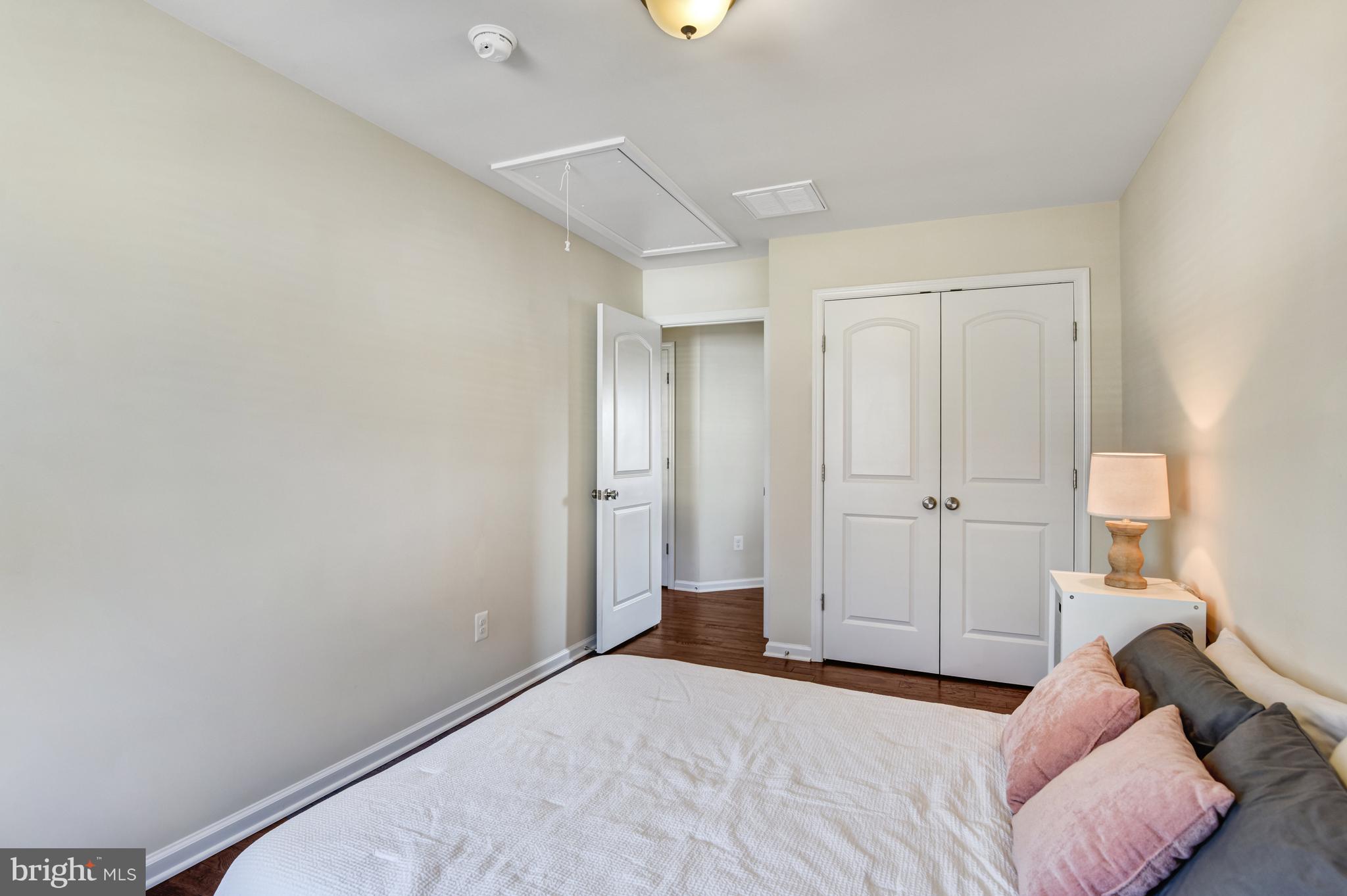 BROOKSIDE - Residential