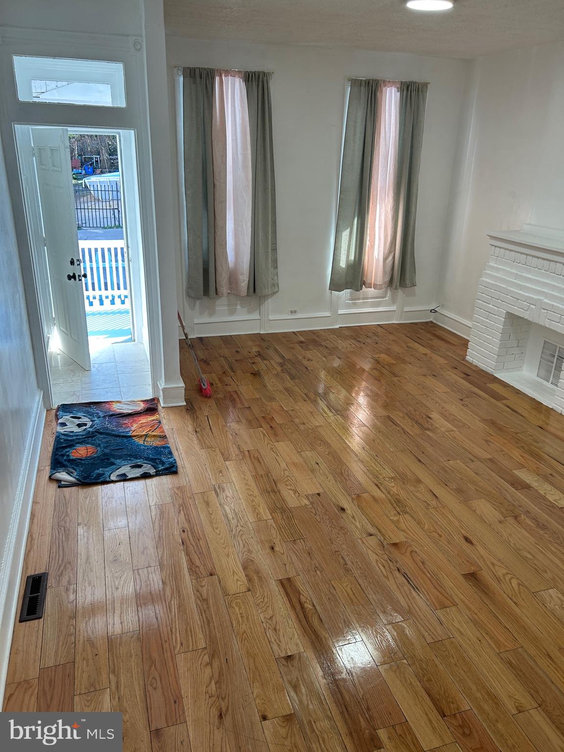 PHILADELPHIA - Residential