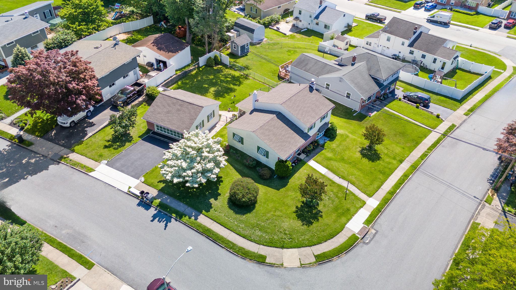 LAWRENCE PARK - Residential