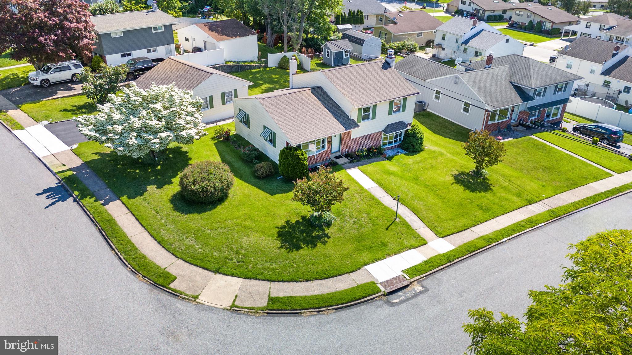 LAWRENCE PARK - Residential