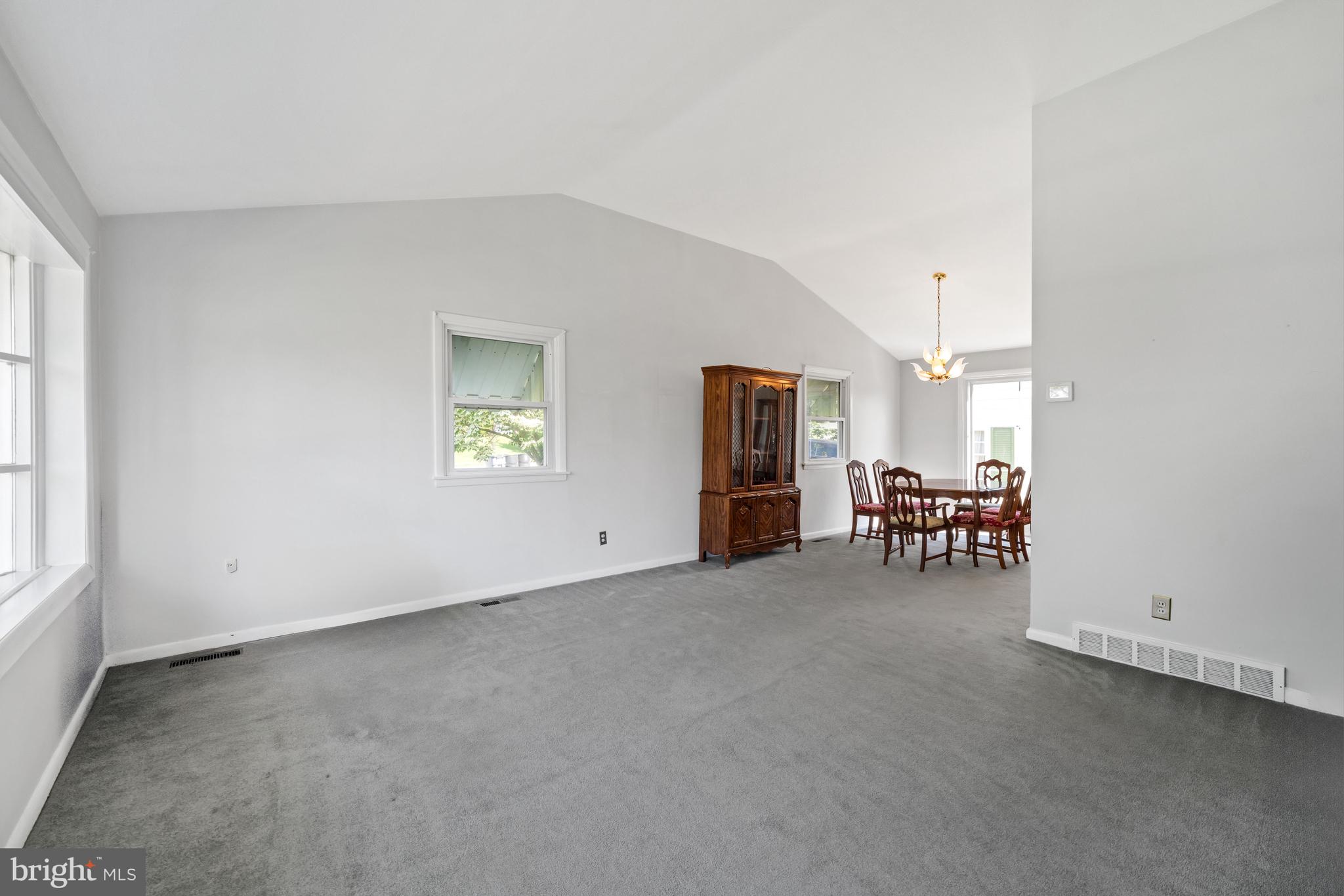 LAWRENCE PARK - Residential