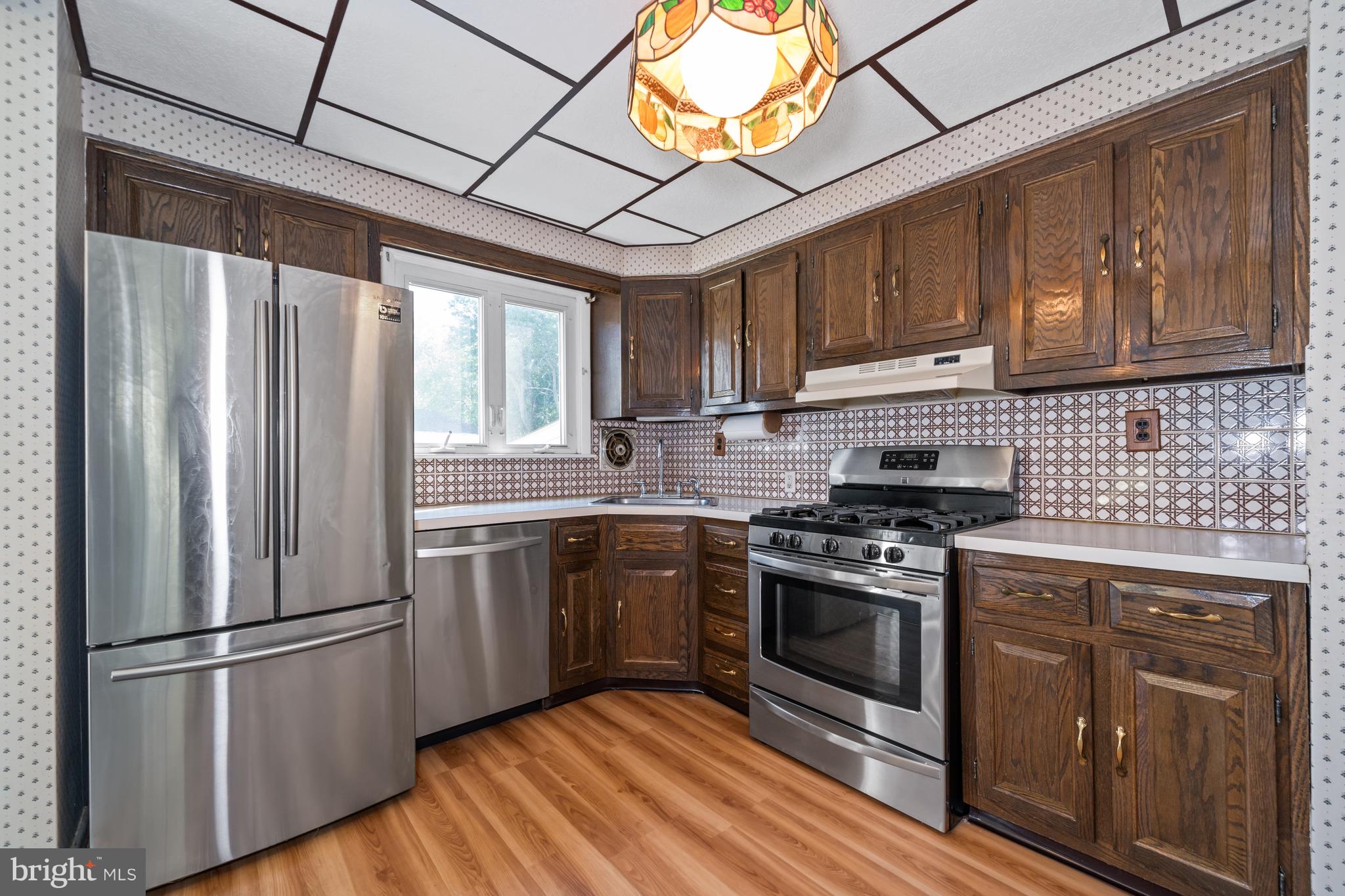 LAWRENCE PARK - Residential