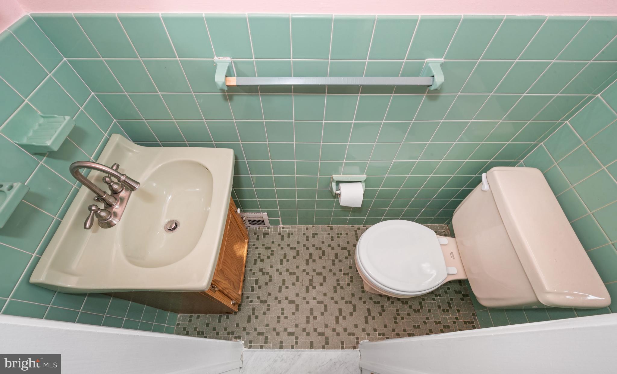 LAWRENCE PARK - Residential