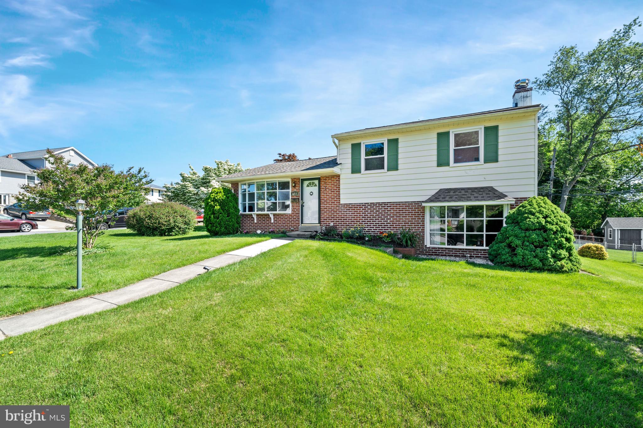 LAWRENCE PARK - Residential