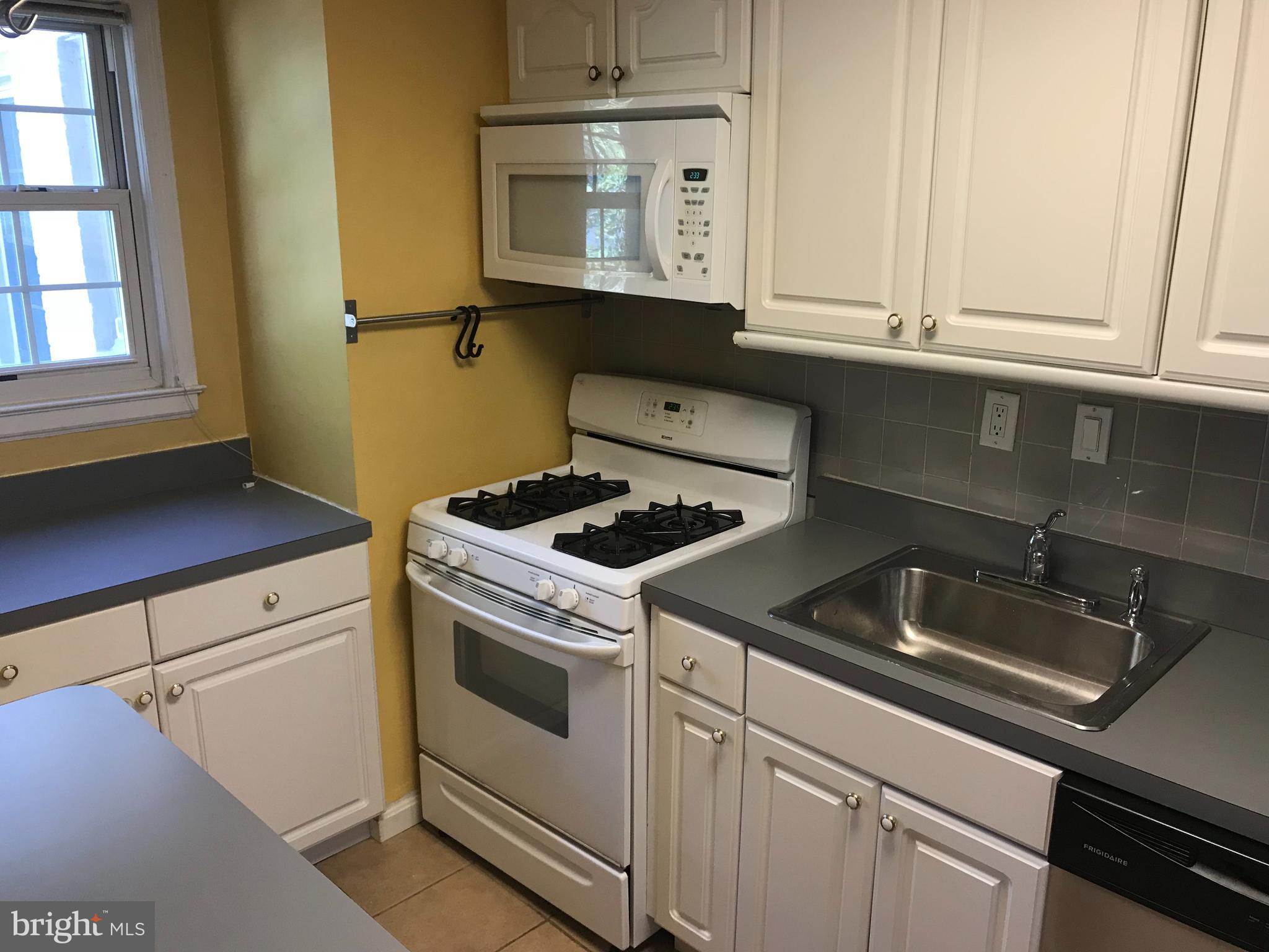 ROCK CREEK VILLAGE CONDOMINIUMS - Residential Lease