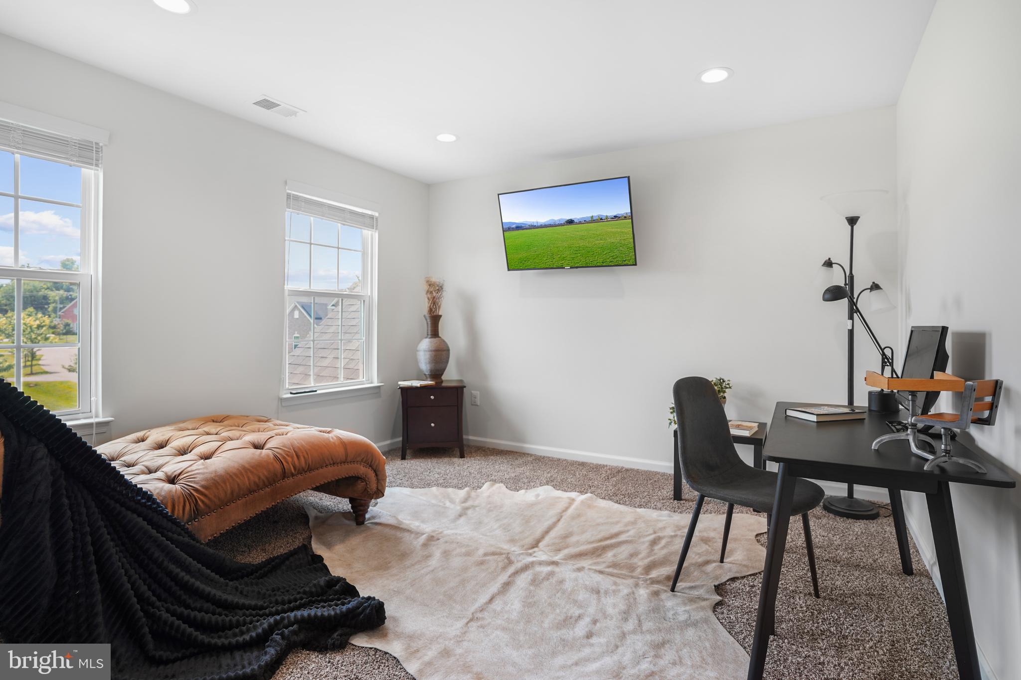 OAK CREEK CLUB - Residential