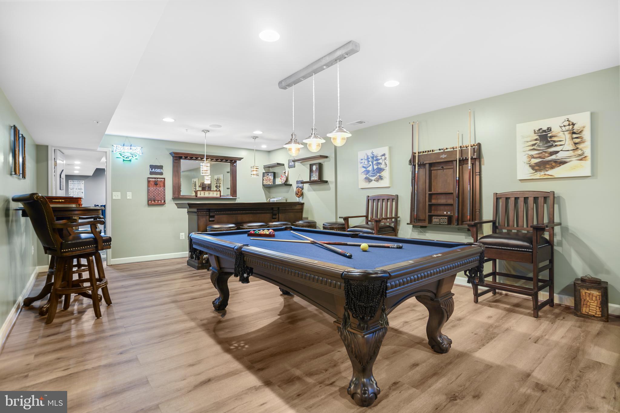 OAK CREEK CLUB - Residential