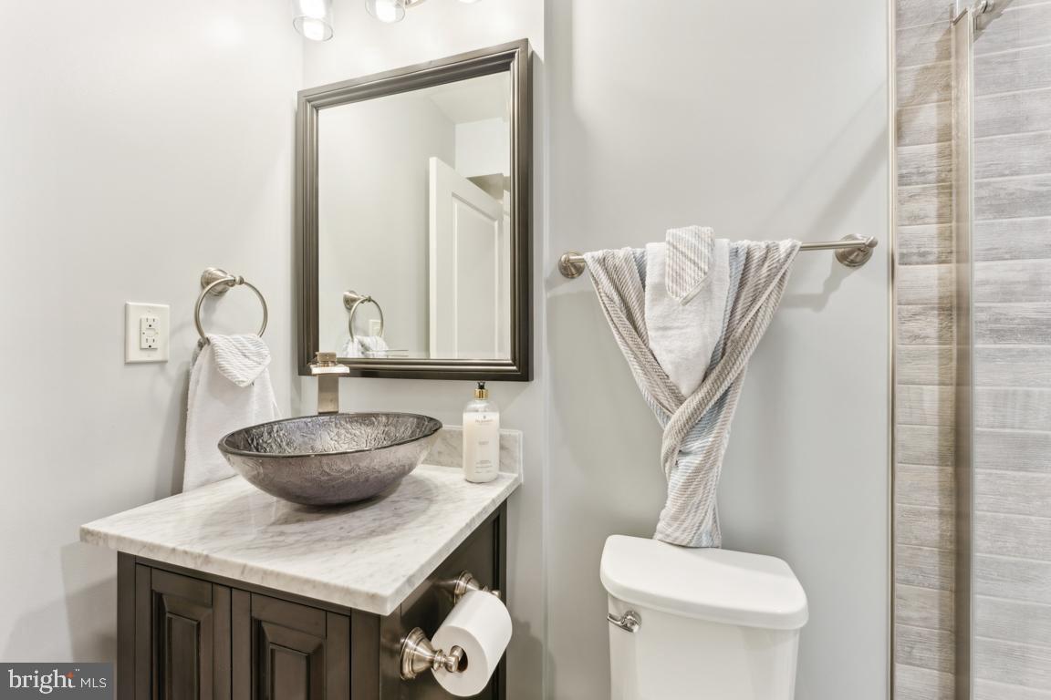 OAK CREEK CLUB - Residential