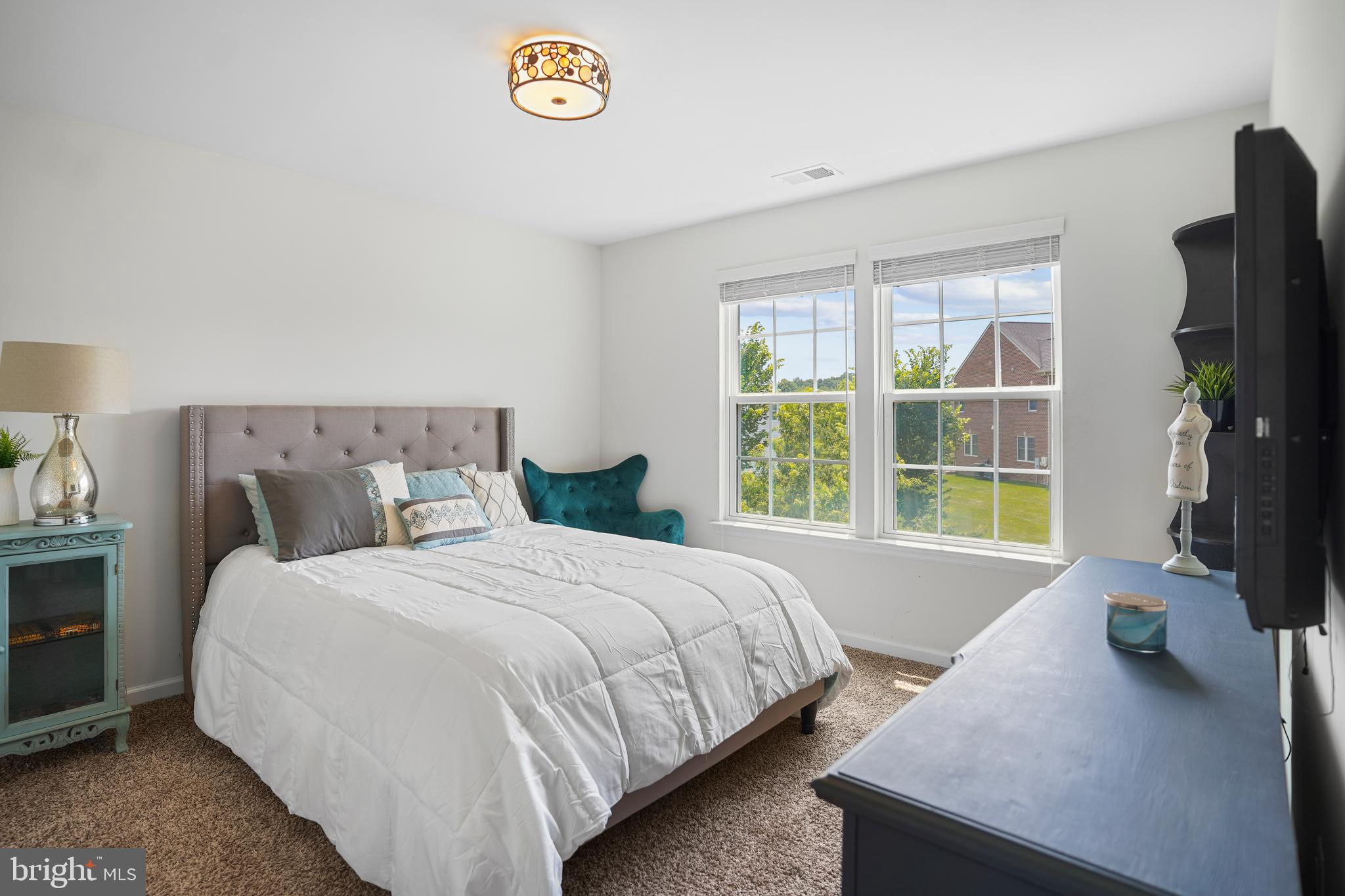 OAK CREEK CLUB - Residential