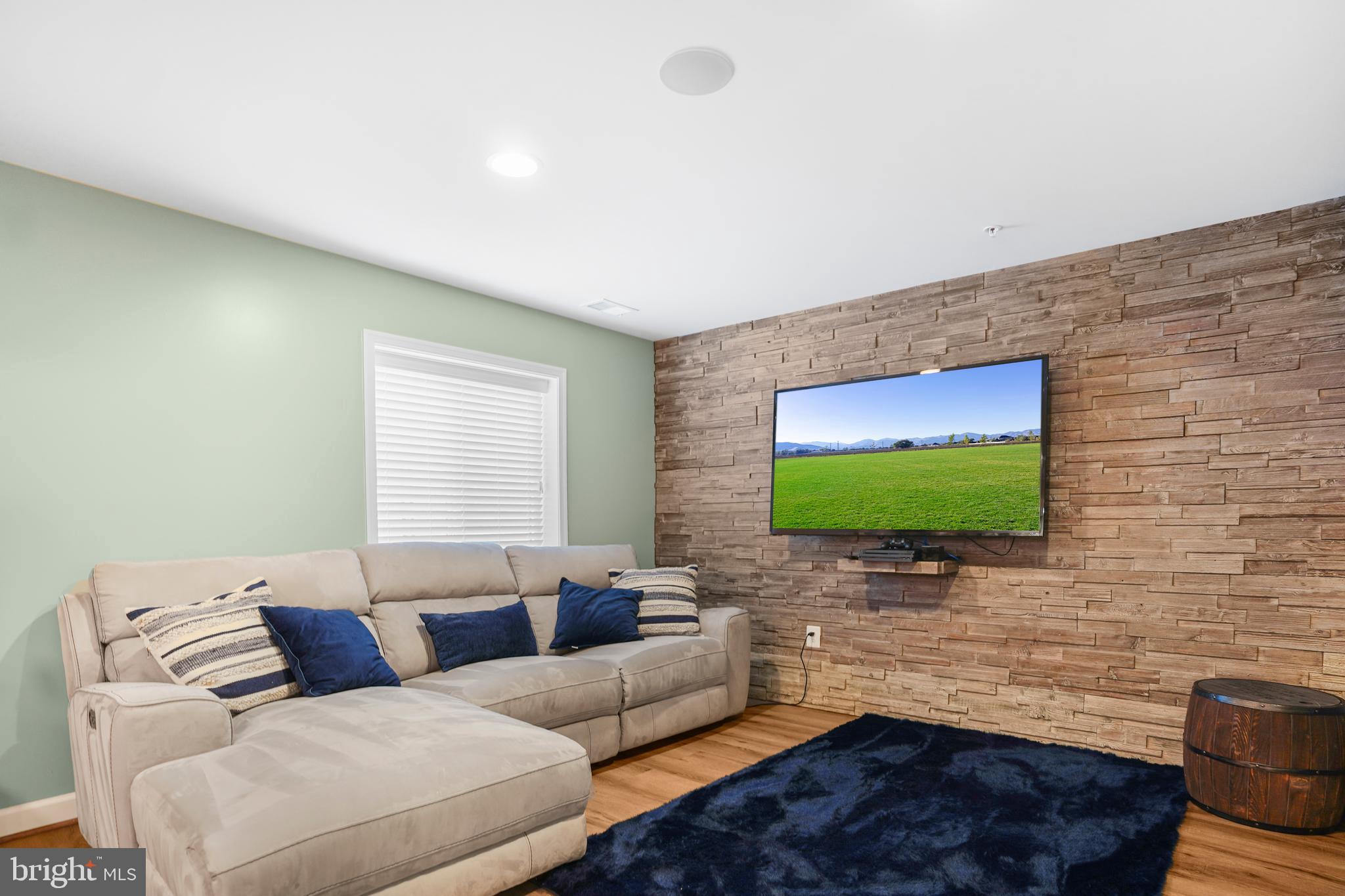 OAK CREEK CLUB - Residential