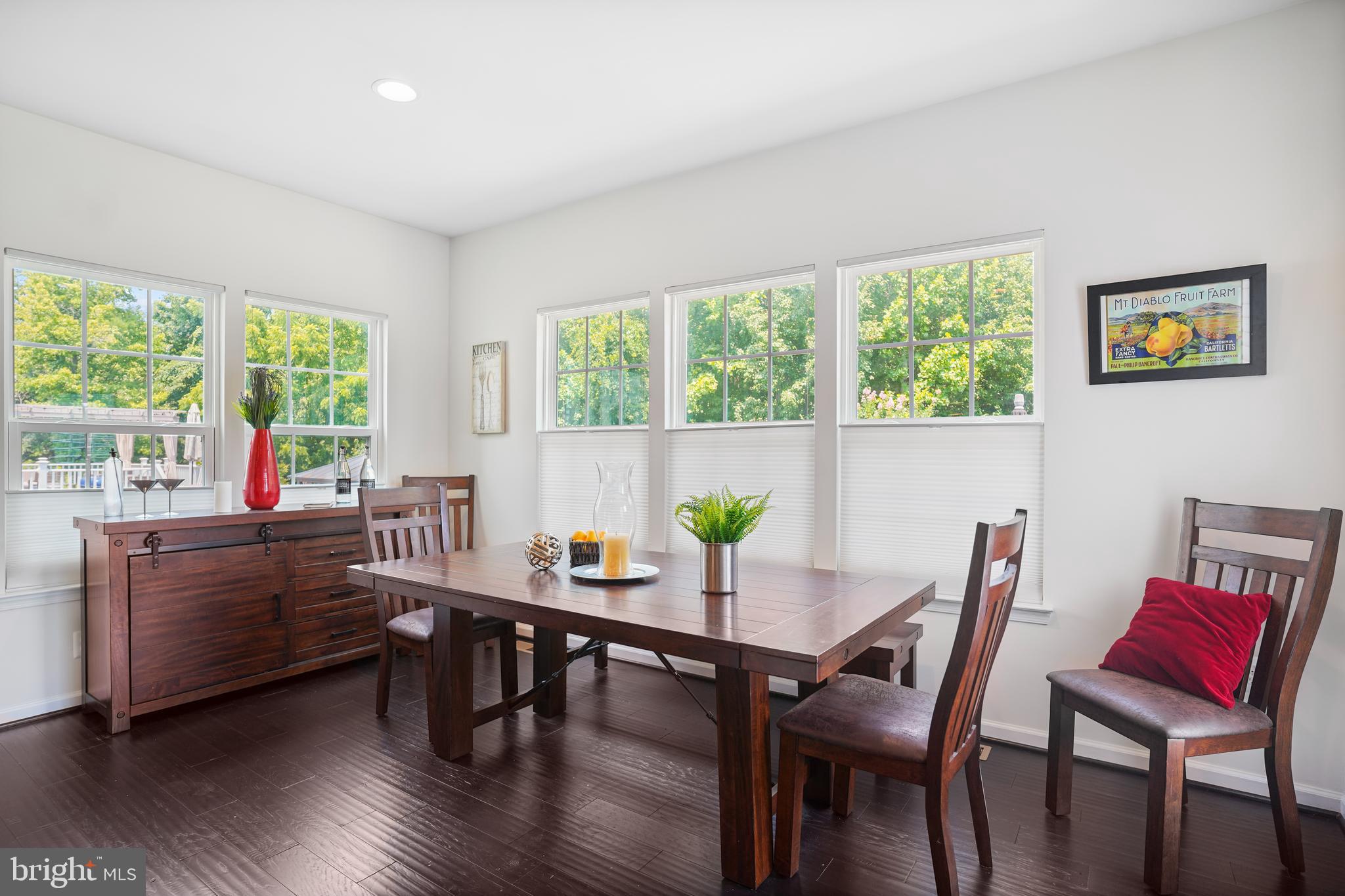 OAK CREEK CLUB - Residential