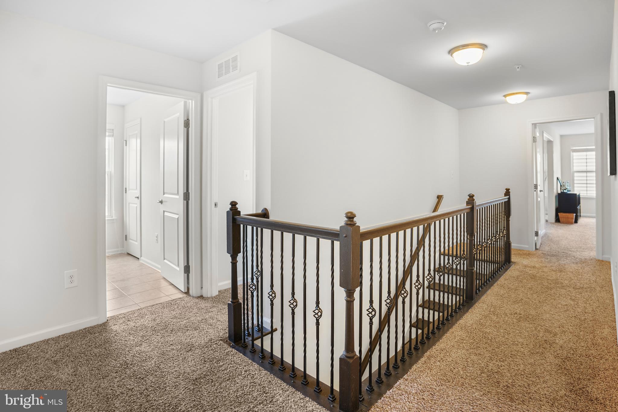 OAK CREEK CLUB - Residential