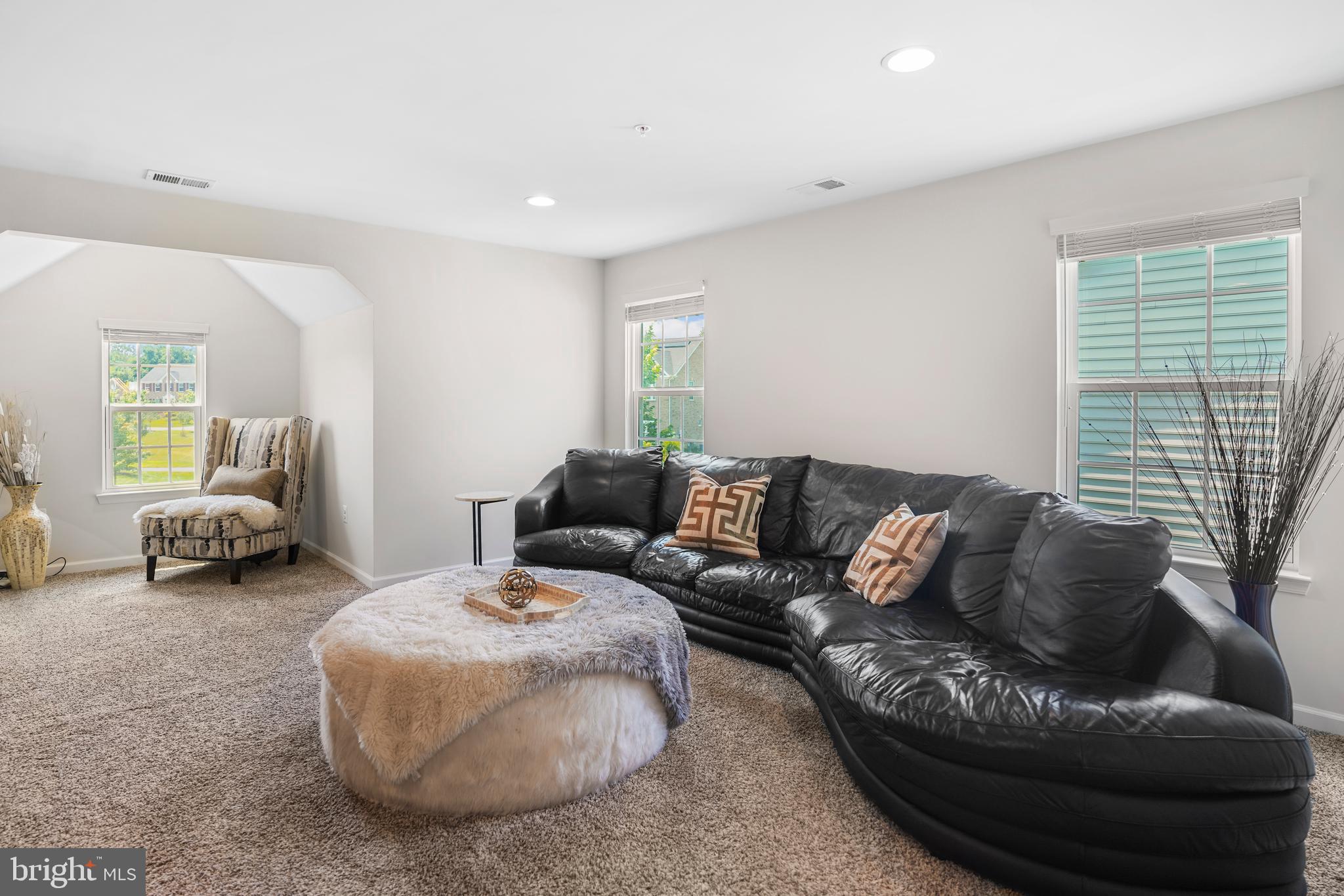 OAK CREEK CLUB - Residential