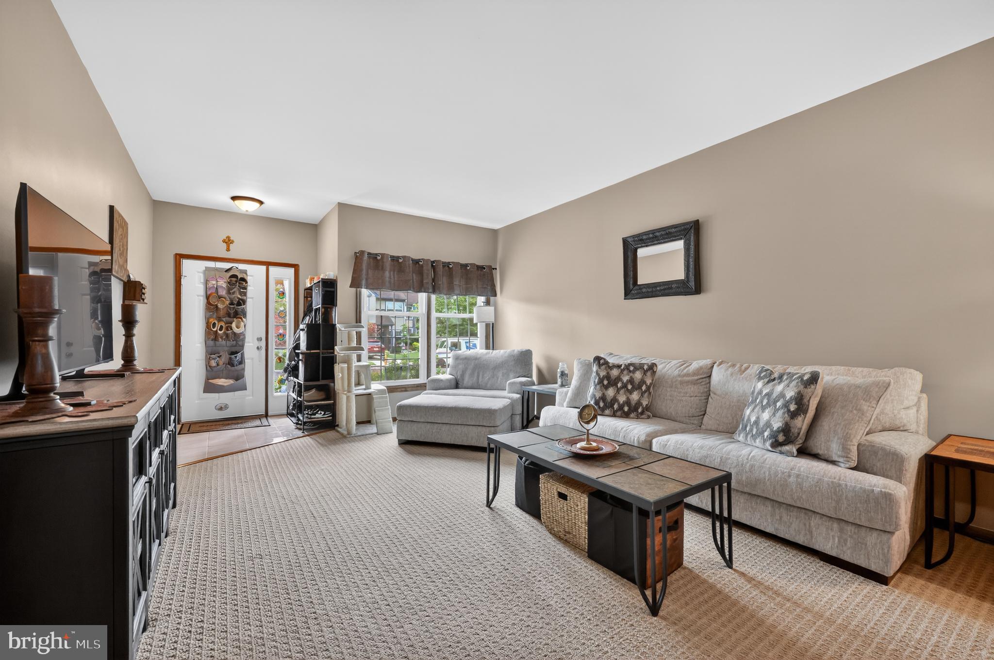 6 HILLTOP LANE