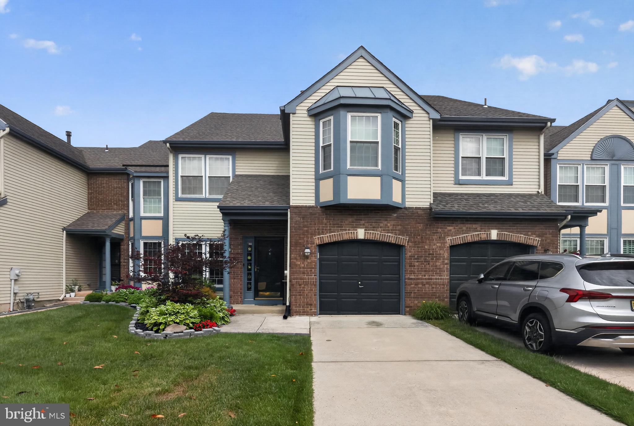 6 HILLTOP LANE