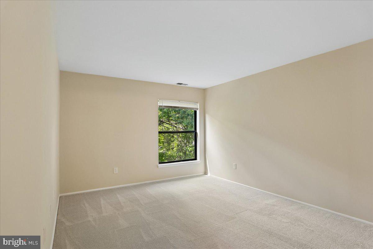 HYDE PARK - Residential