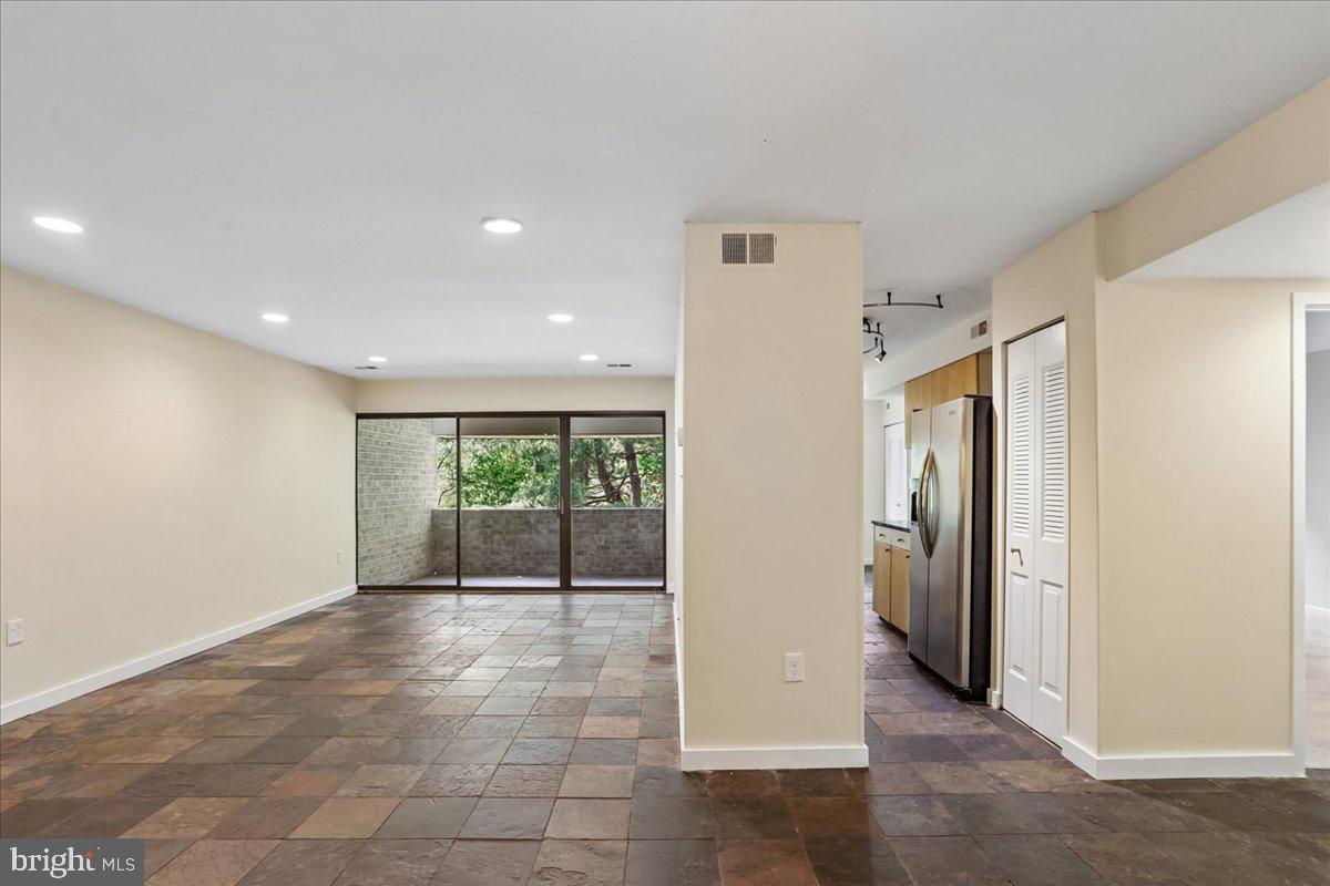HYDE PARK - Residential