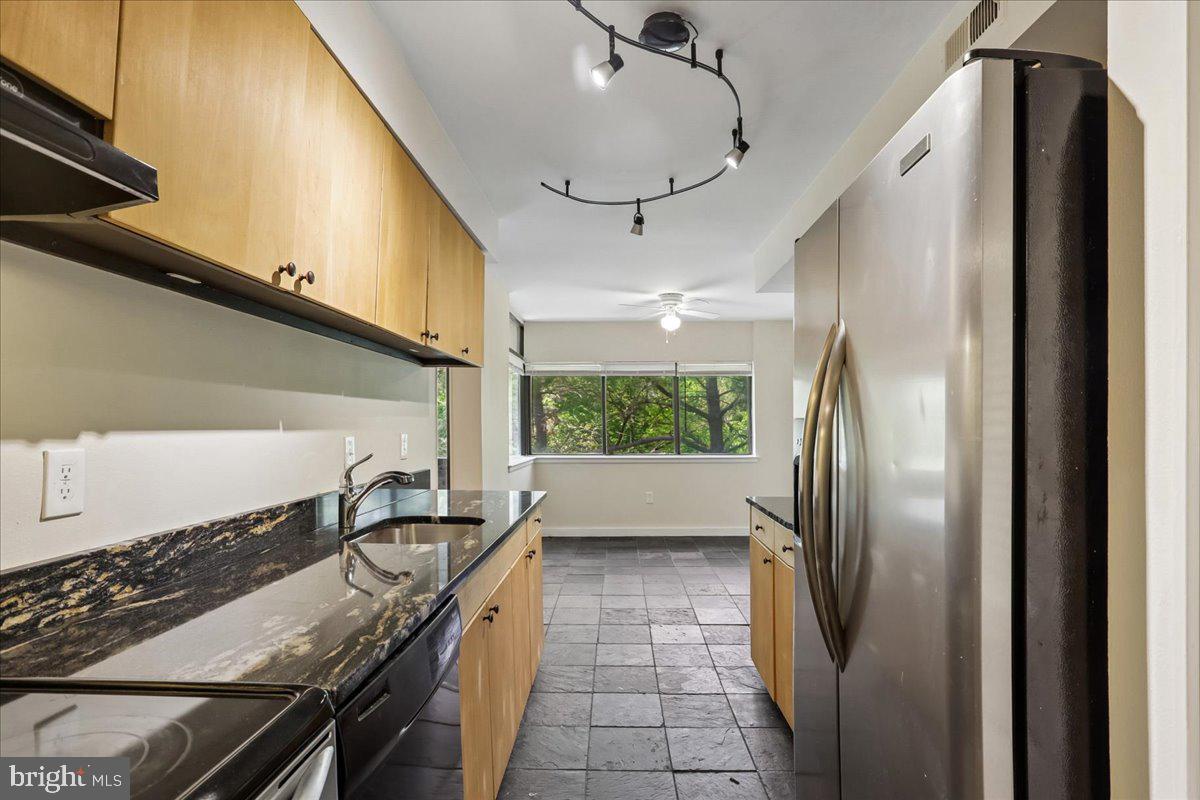 HYDE PARK - Residential