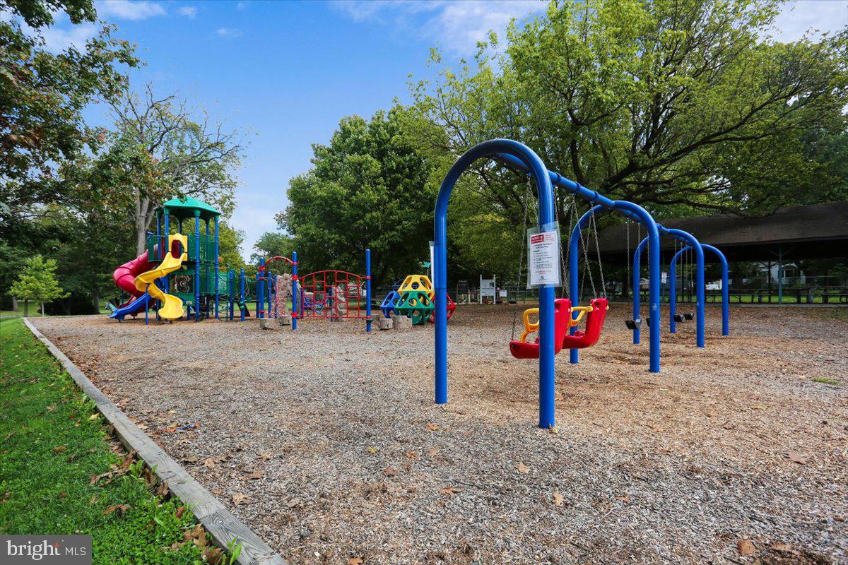 HYDE PARK - Residential
