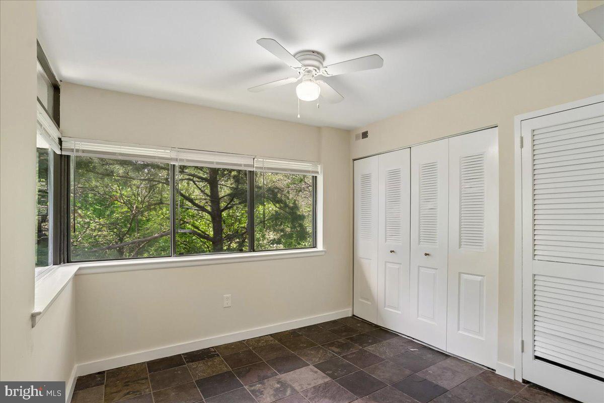 HYDE PARK - Residential