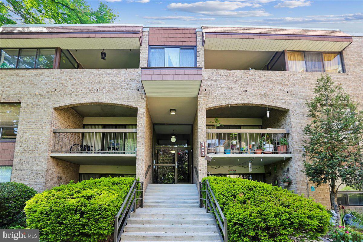 HYDE PARK - Residential