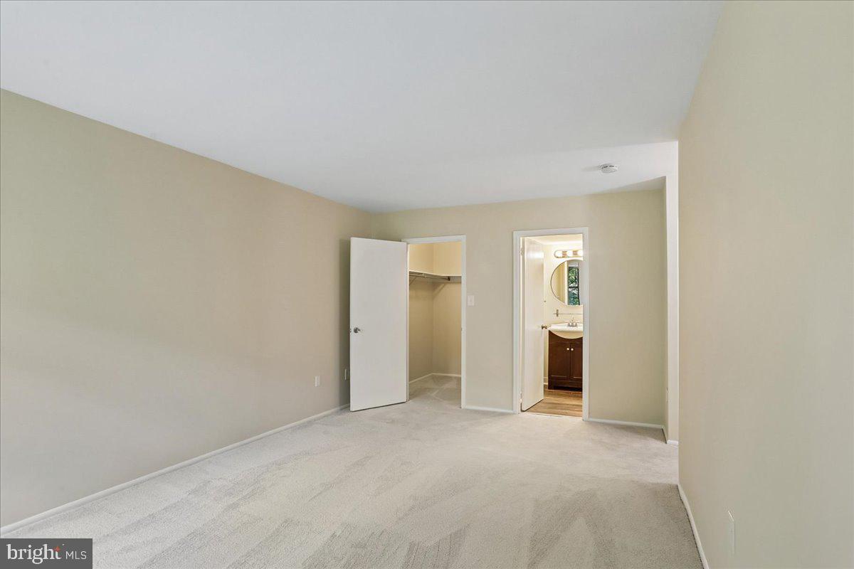 HYDE PARK - Residential