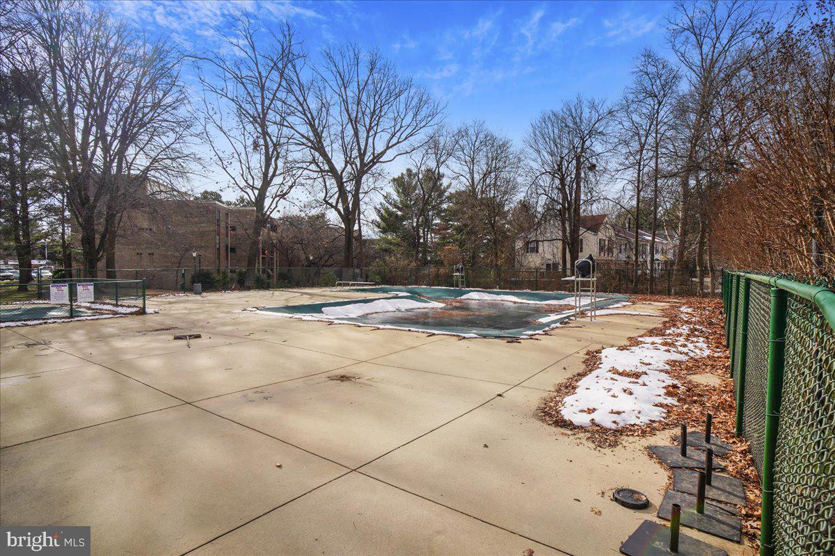 HYDE PARK - Residential
