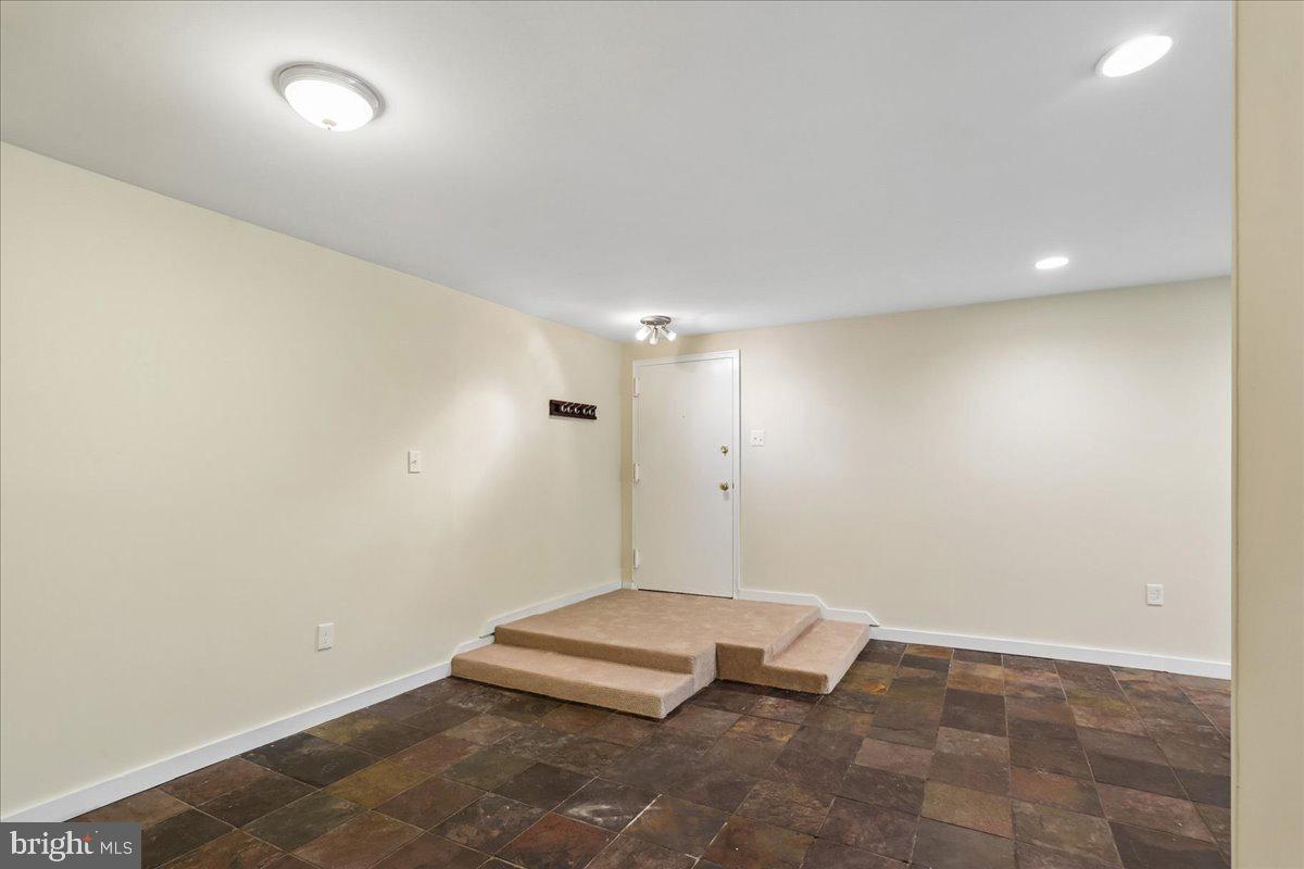 HYDE PARK - Residential