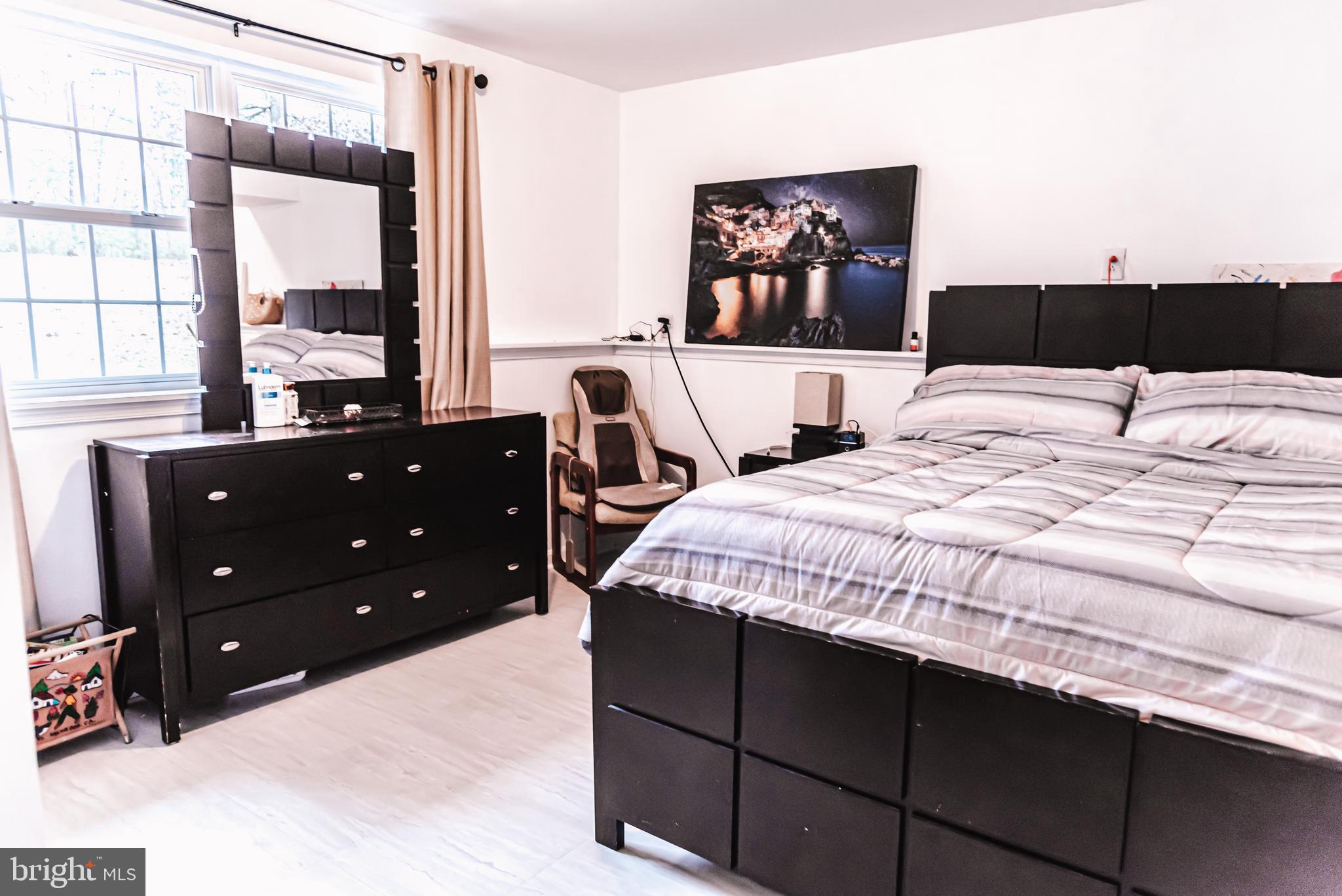 LAKE LAND - Residential