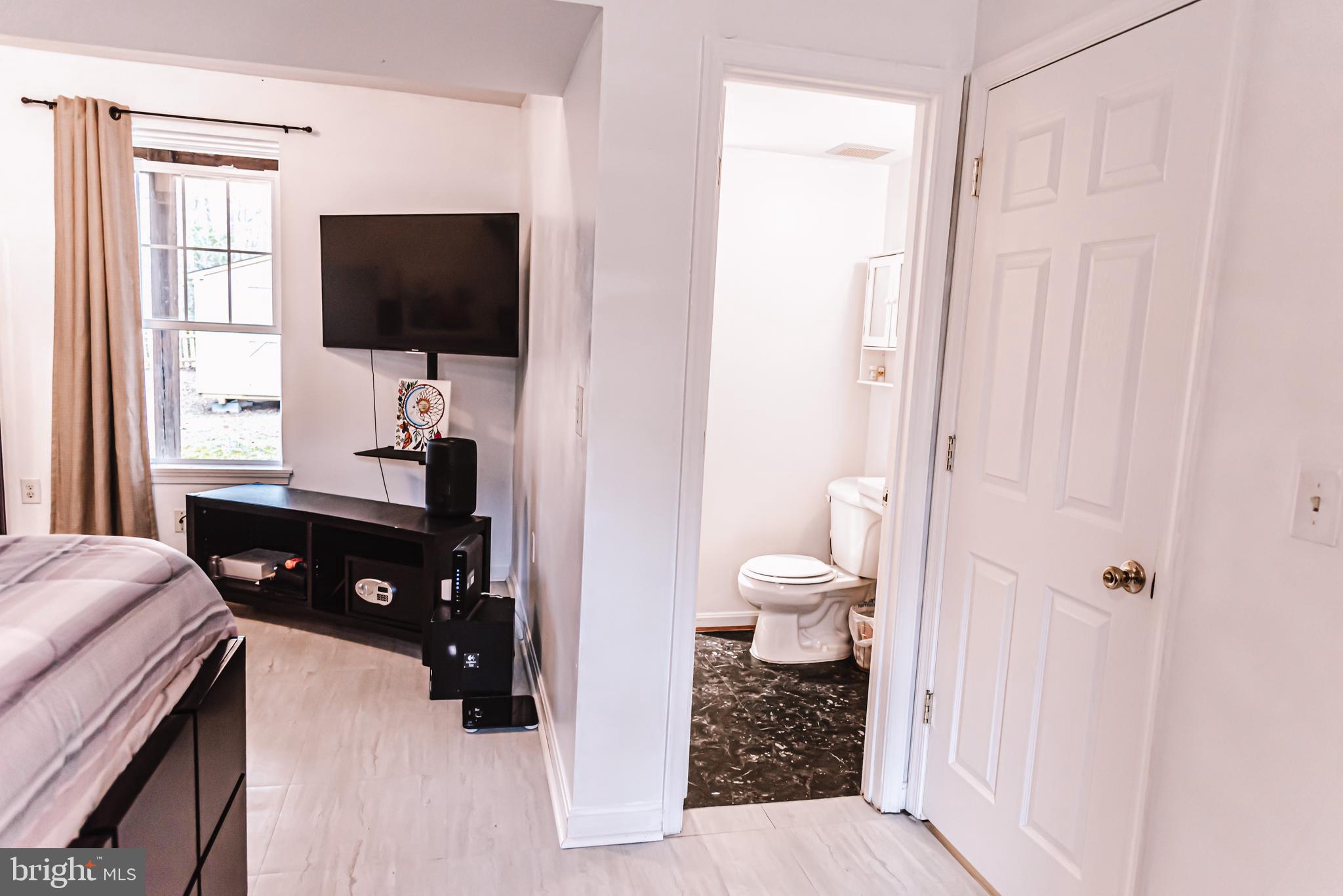 LAKE LAND - Residential