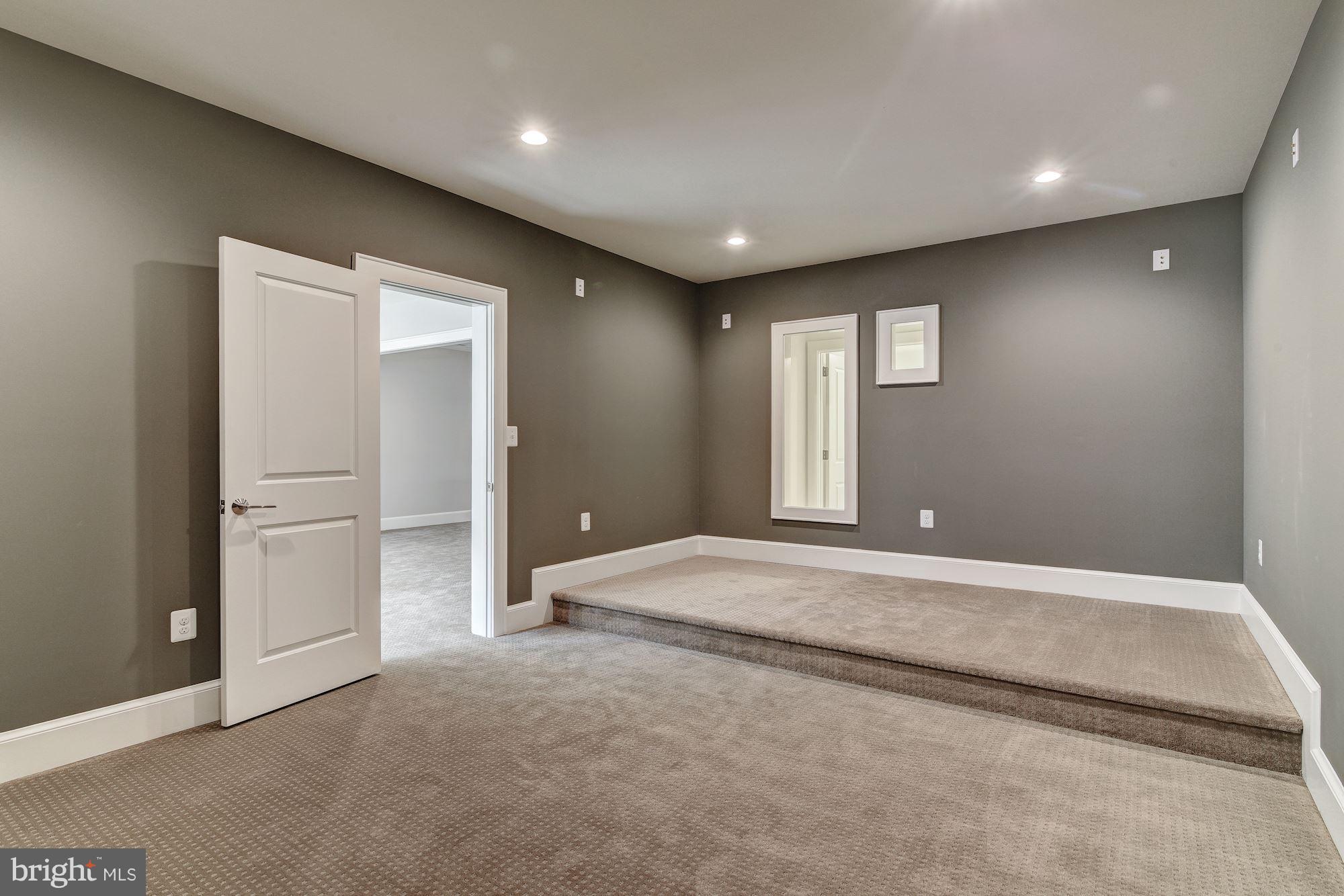 CHESTERBROOK - Residential