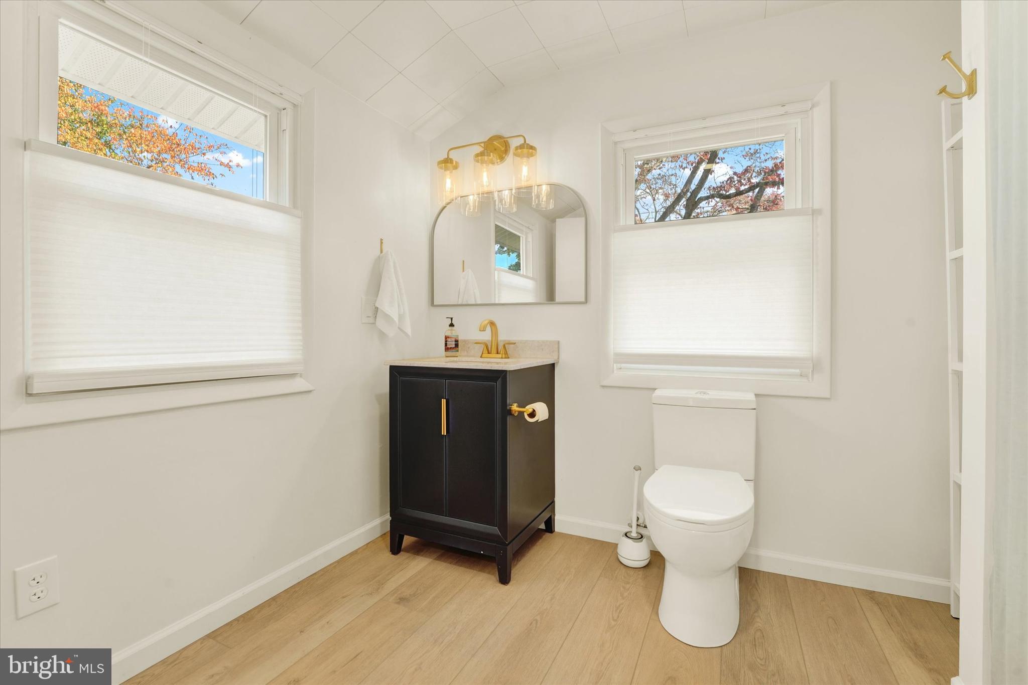 HACKS POINT - Residential