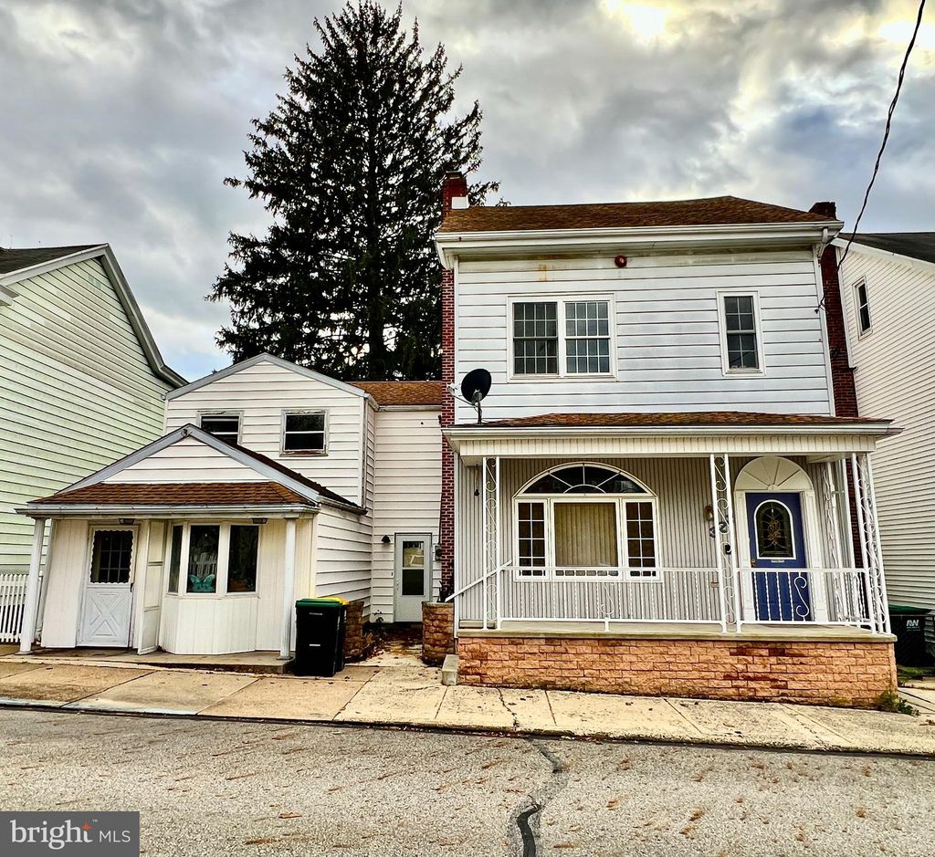 Photo of 323 N Hobart Street, GORDON, PA 17936 (MLS # PASK2024306)