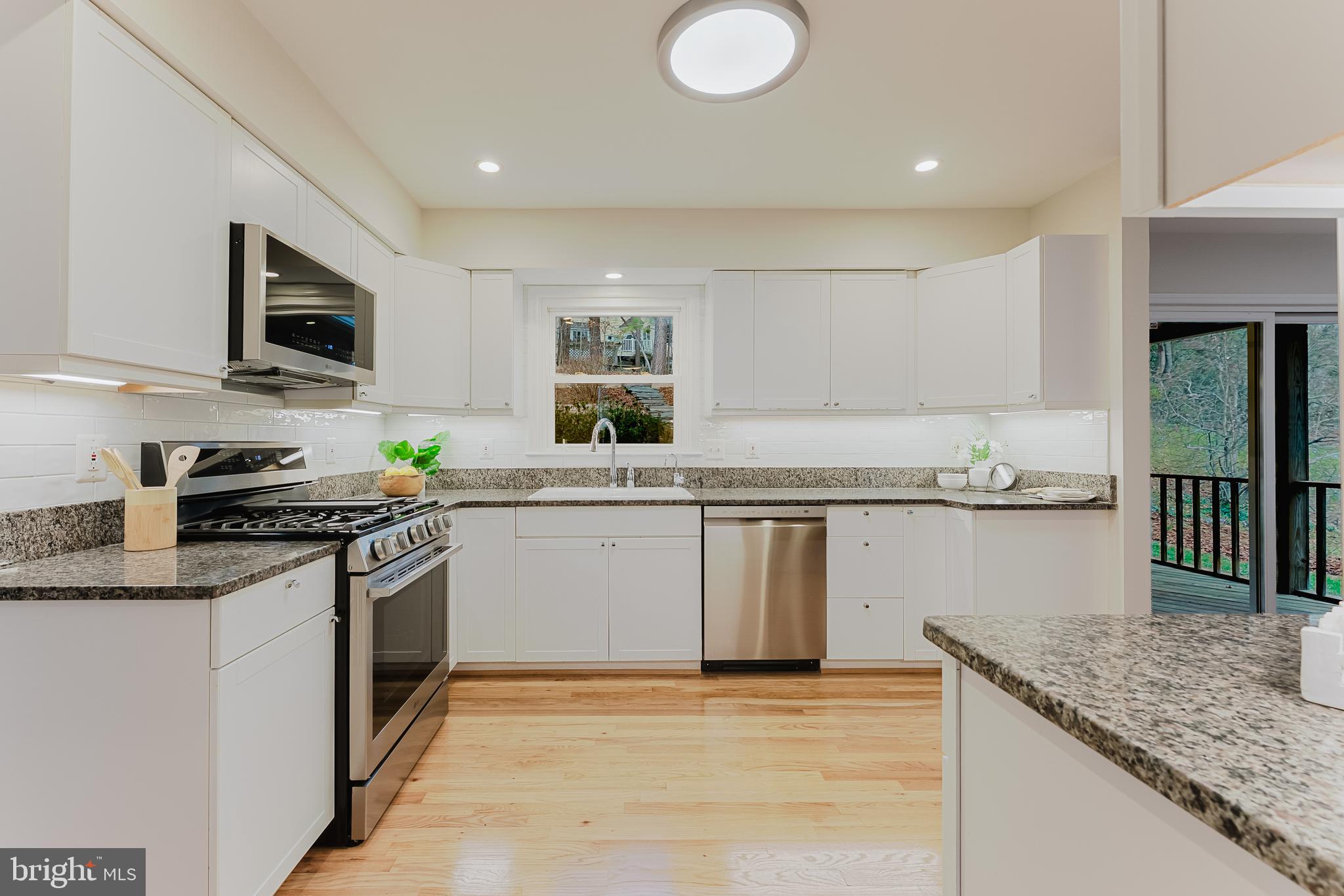 SIGNAL HILL - Residential