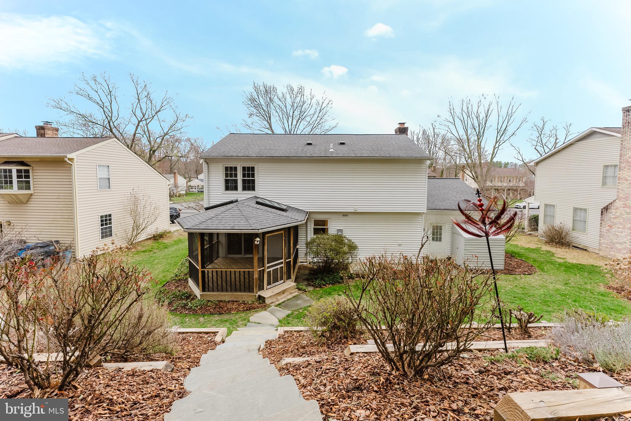 SIGNAL HILL - Residential