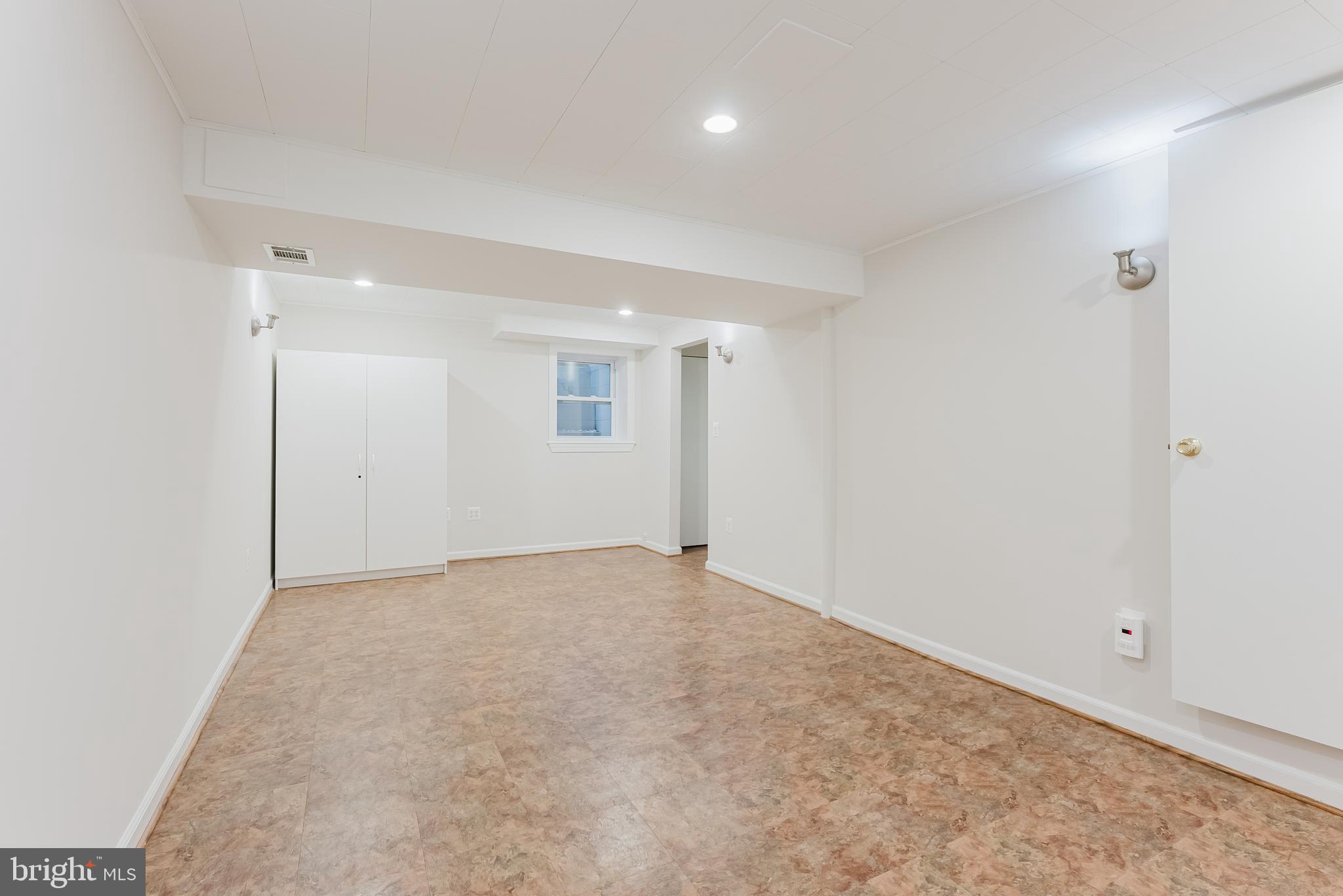 SIGNAL HILL - Residential