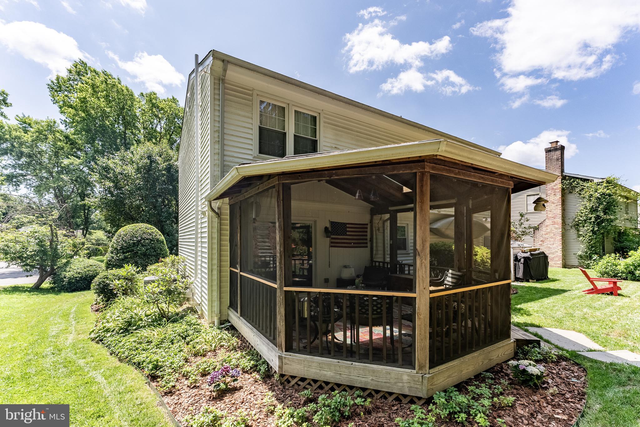 SIGNAL HILL - Residential