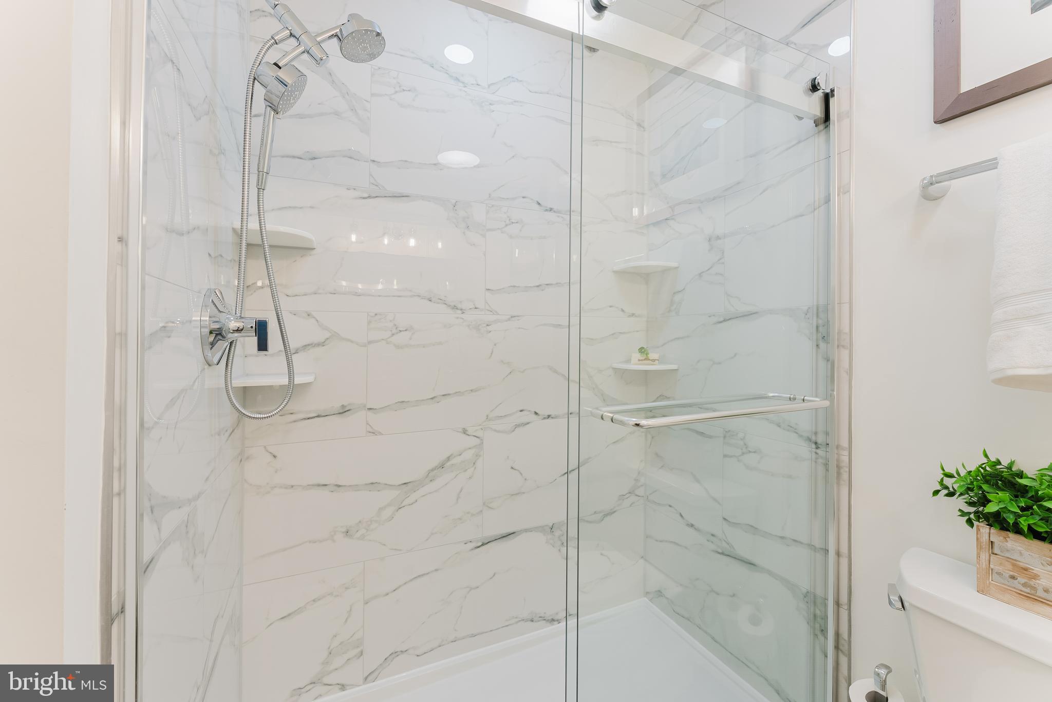 SIGNAL HILL - Residential