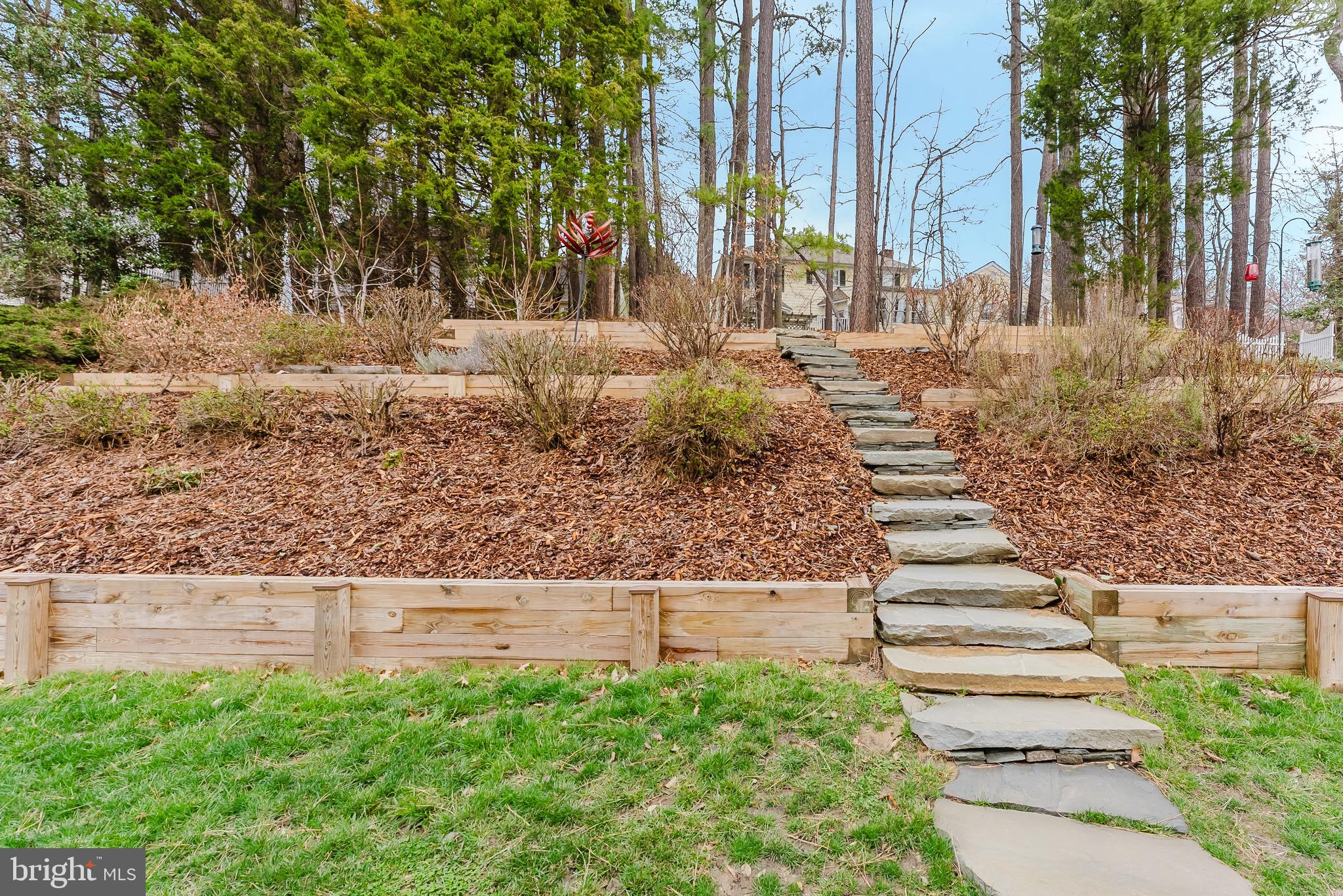 SIGNAL HILL - Residential