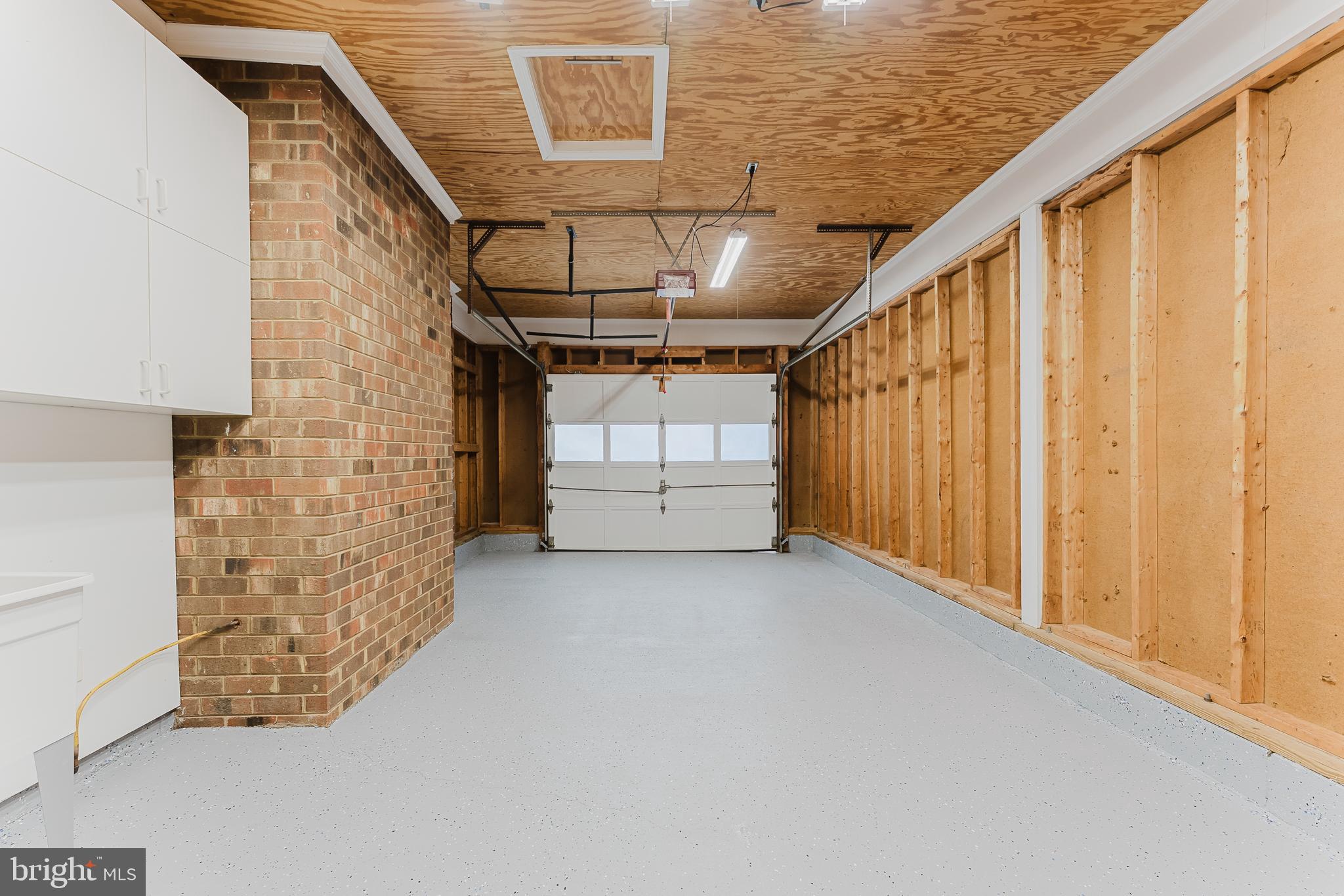 SIGNAL HILL - Residential