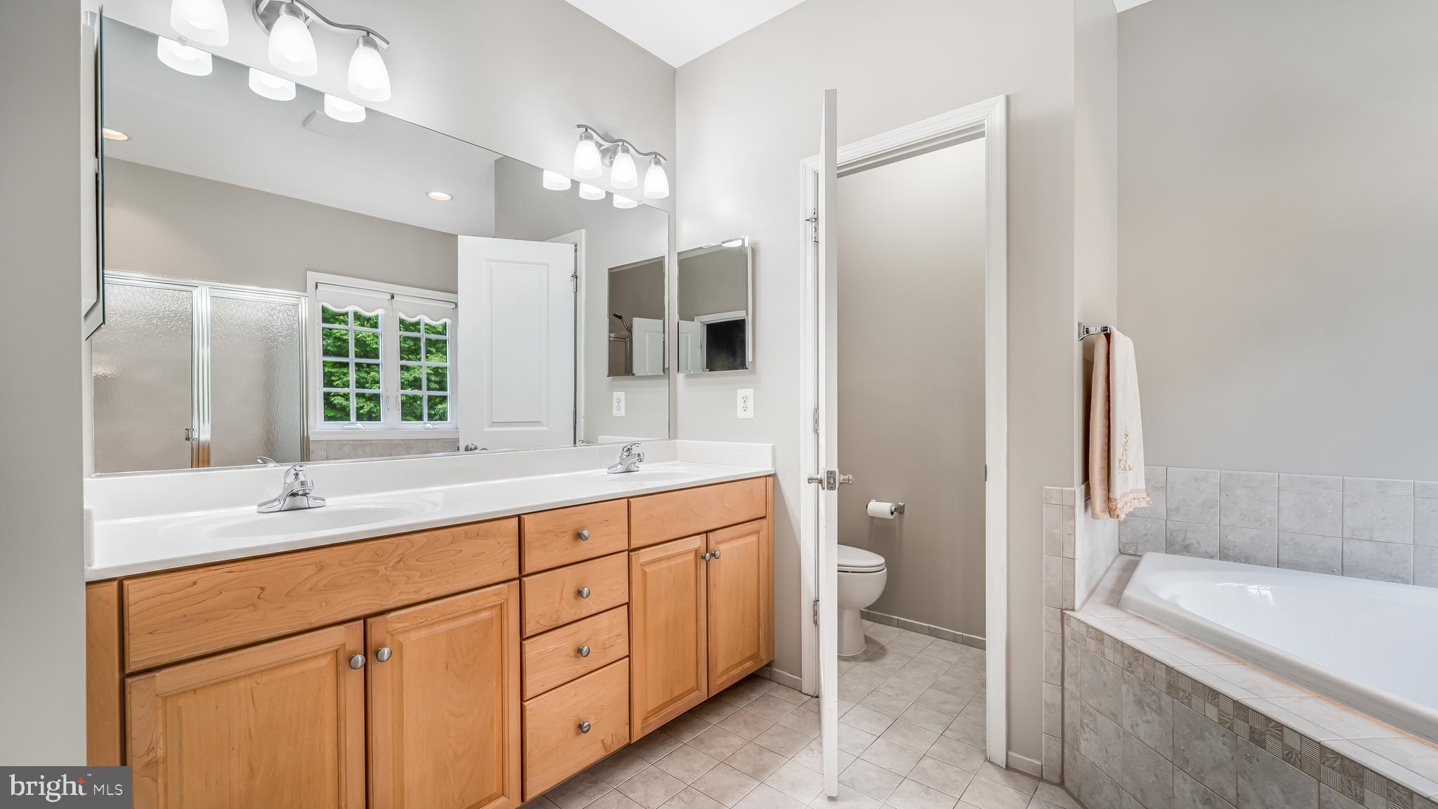 WHITE OAKS ESTATES - Residential