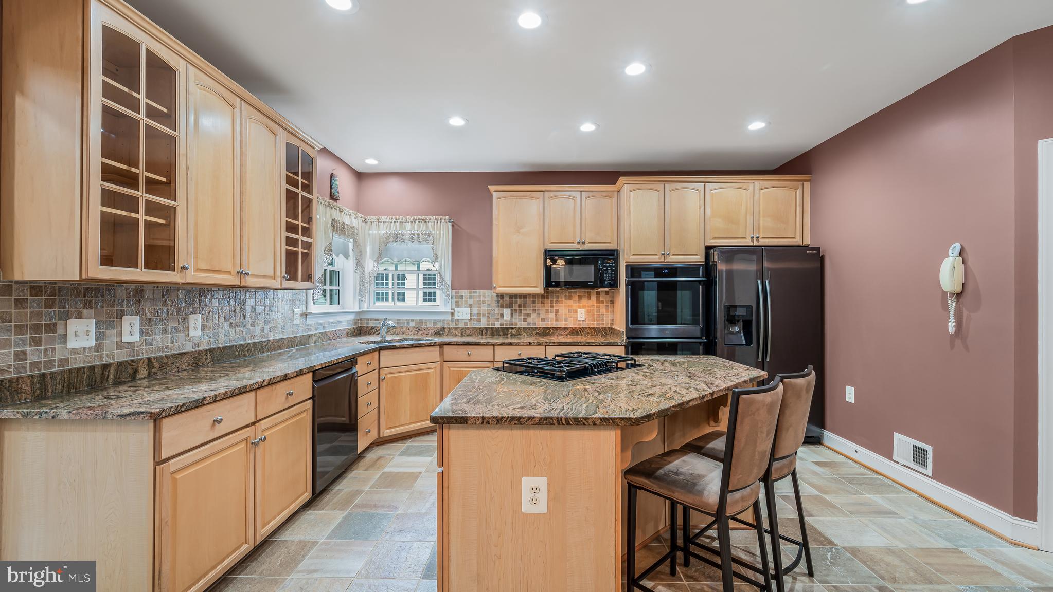 WHITE OAKS ESTATES - Residential