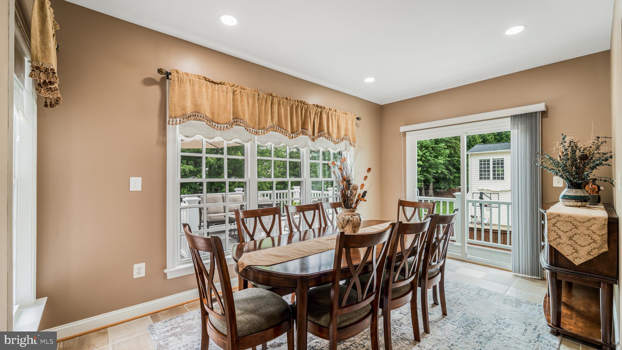 WHITE OAKS ESTATES - Residential