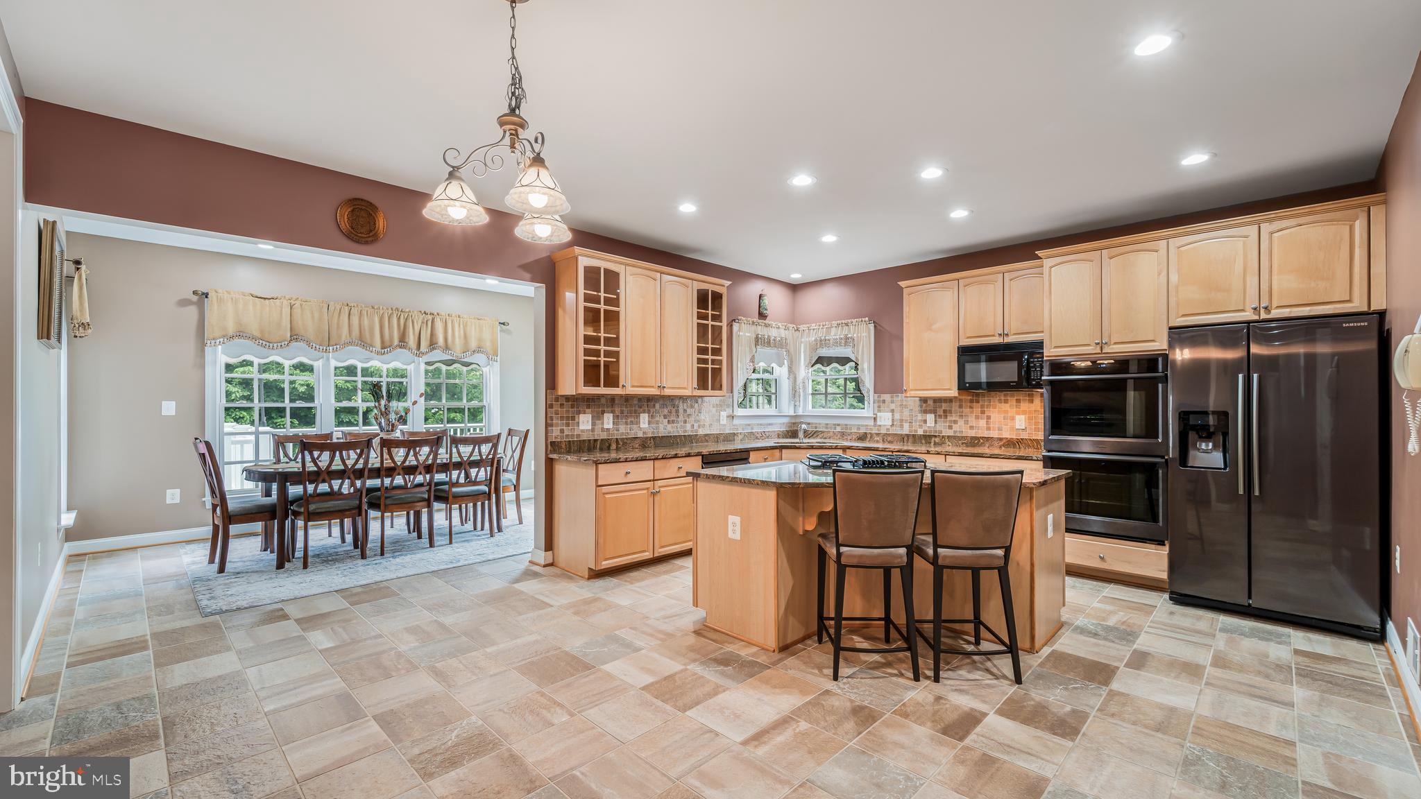 WHITE OAKS ESTATES - Residential