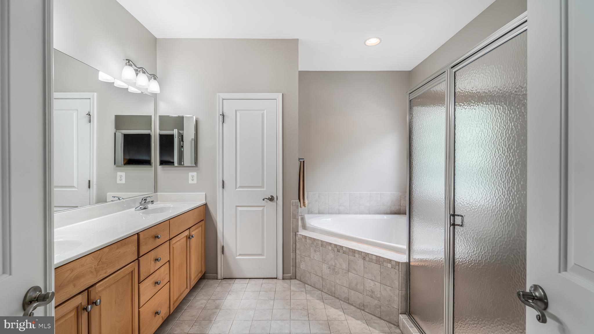 WHITE OAKS ESTATES - Residential