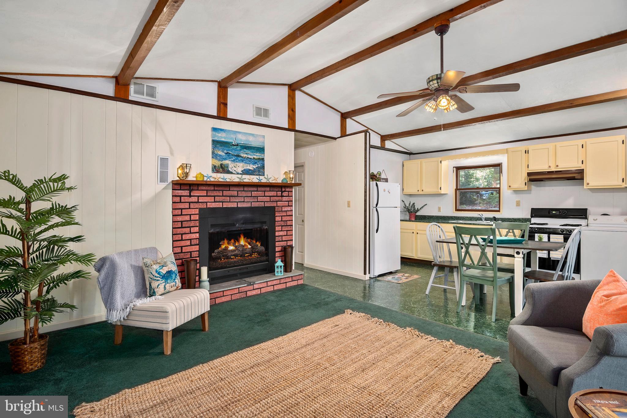 CHESTER HARBOR - Residential