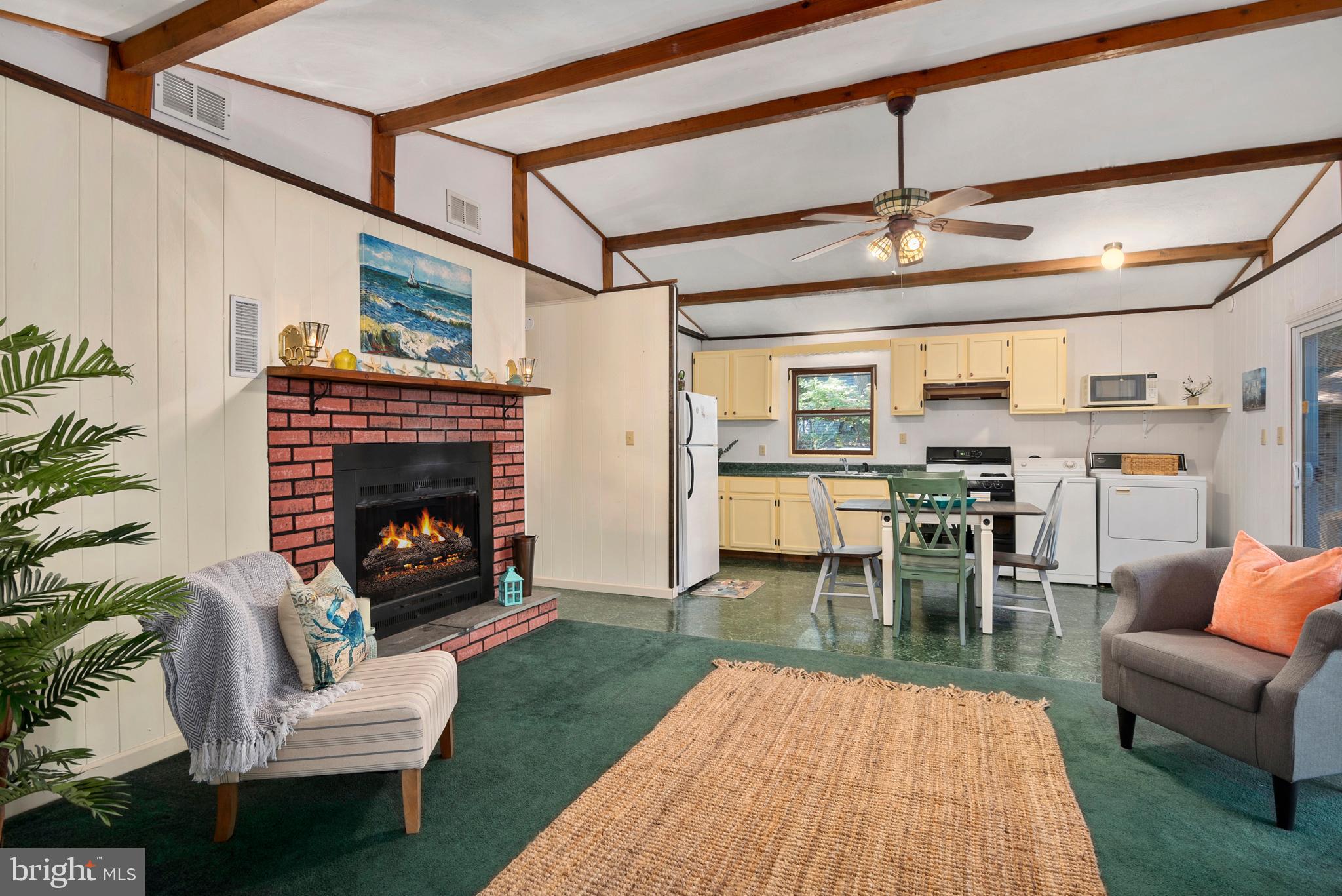 CHESTER HARBOR - Residential