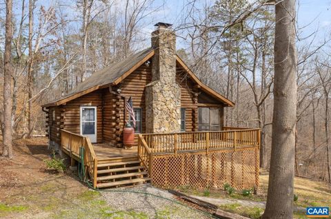 1522 HOLLAND CREEK RD LOUISA VA 23093